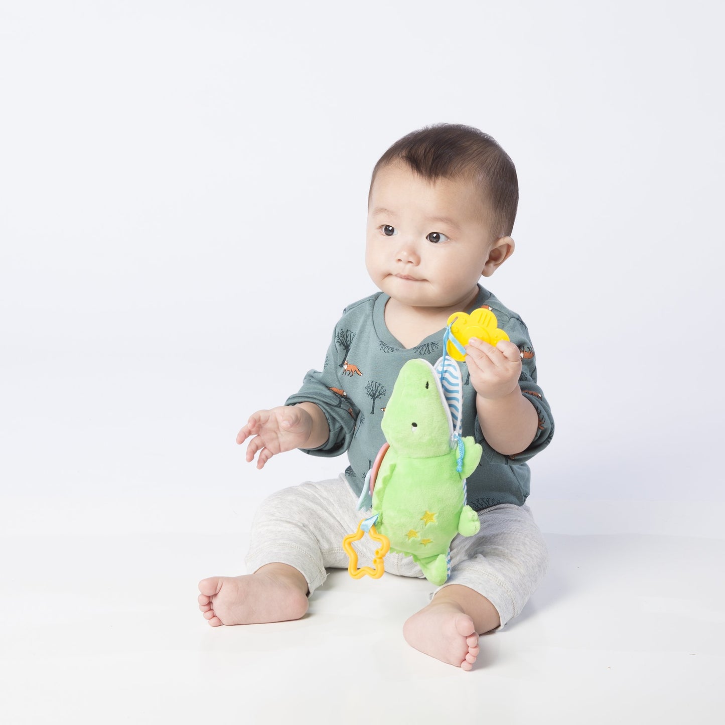 Manhattan Toy Gabby Gator Zip & Play Teether And Travel Baby Toy