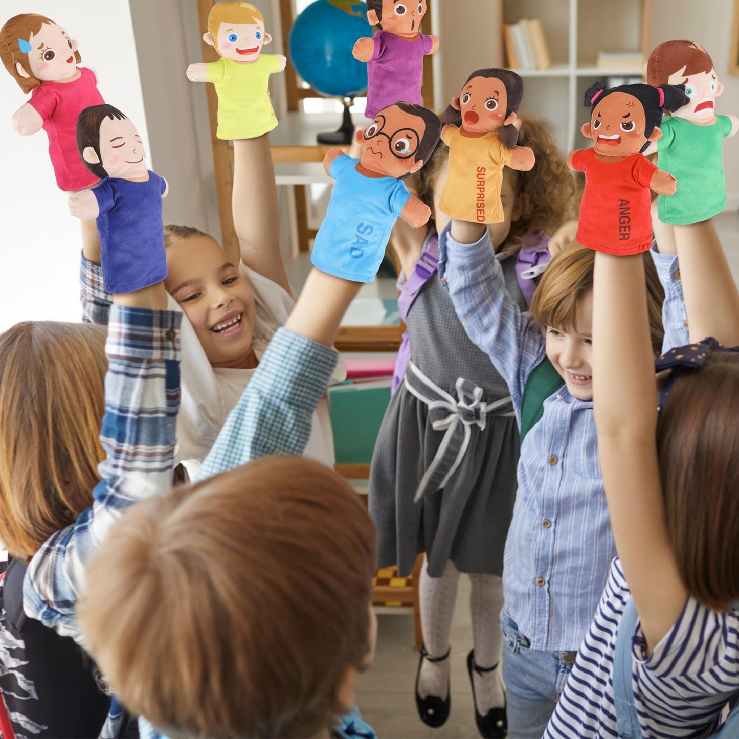 Gemscream 8 Pcs Feelings Hand Puppets with 8 Emotions Soft Plush Multicultural Puppets Ventriloquist Emotion Dolls for Social Em