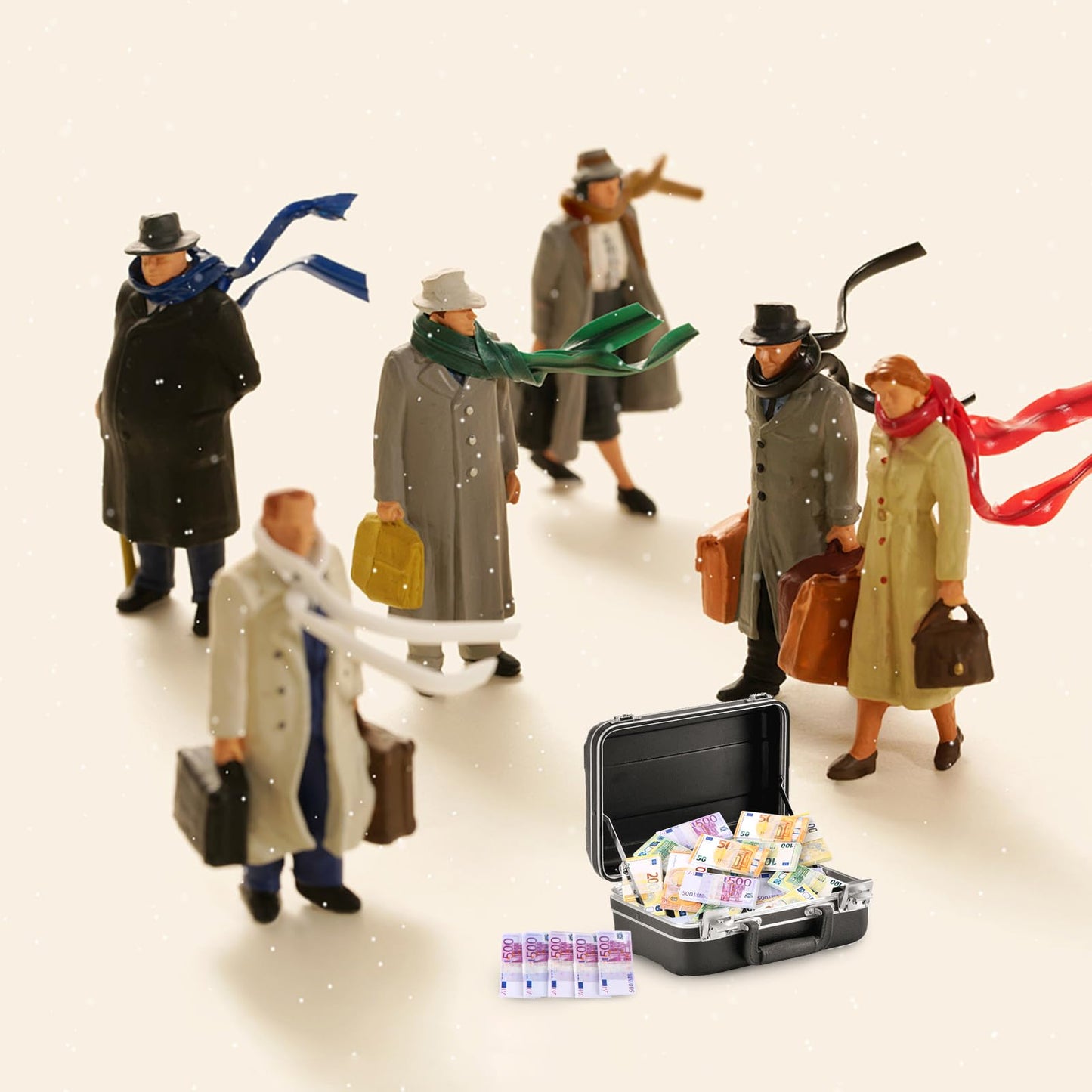 400 Pieces Dollhouse Miniatures Scene Model Mini Euros Play Prop 1:12 Dollhouse Accessories, 4 Styles