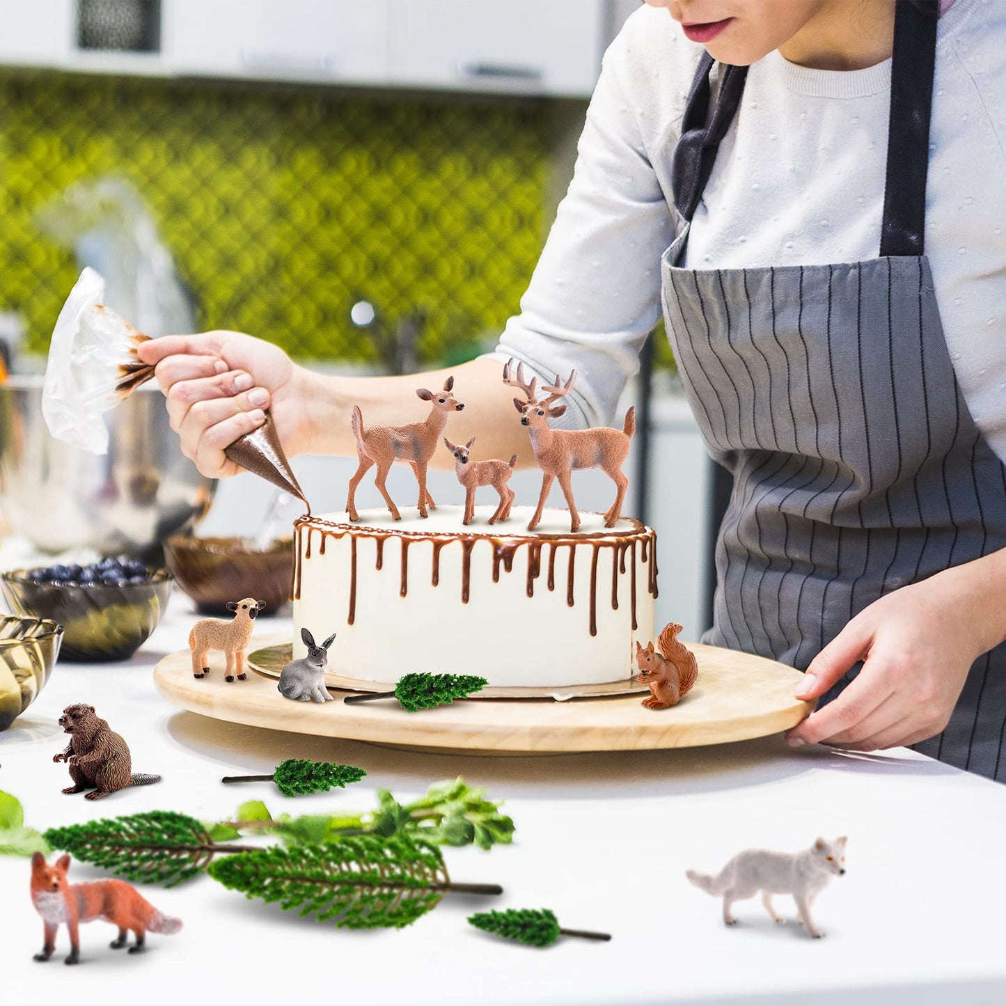 18 Pcs Forest Animals Figurines Woodland Animals Toys Model Trees Kit Miniature Plastic Toys Realistic Wild Forest For Cake Toppers Birthday Party Favor(Forest Animals)