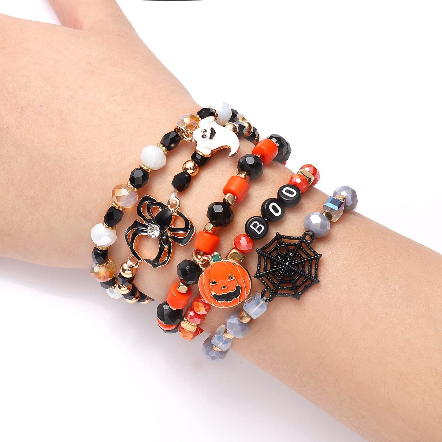 Halloween Beaded Bracelets Pumpkin Spider Ghost Charms Bracelets BOO Happy Halloween Stretch Bracelets Set Holiday Gift