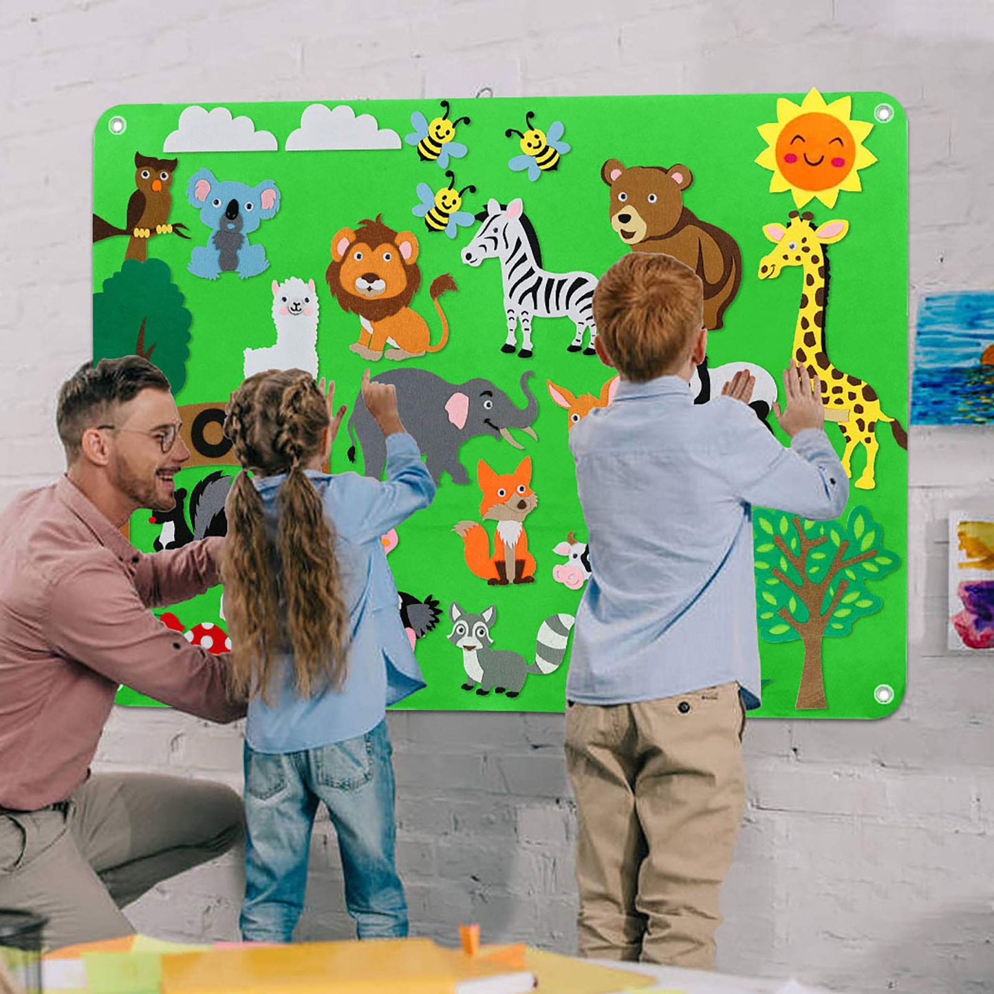 Craftstory Zoo Animals Felt Board Story Set for Toddlers 32 Pieces Felt Jungle Animals Toys Figures Teaching Wall Flannel Board