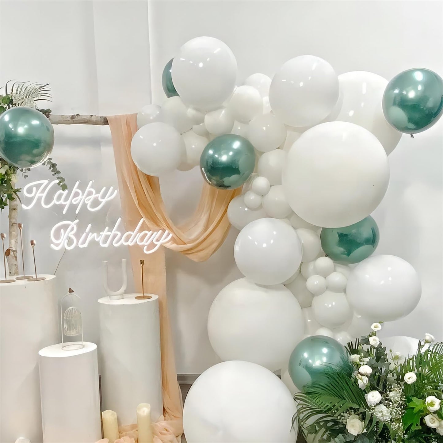 130Pcs White Balloons Garlands Kit, 18'' 12'' 10'' 5'' Different Sizes Pack White Latex Balloon Arch For Birthday Graduation Wed