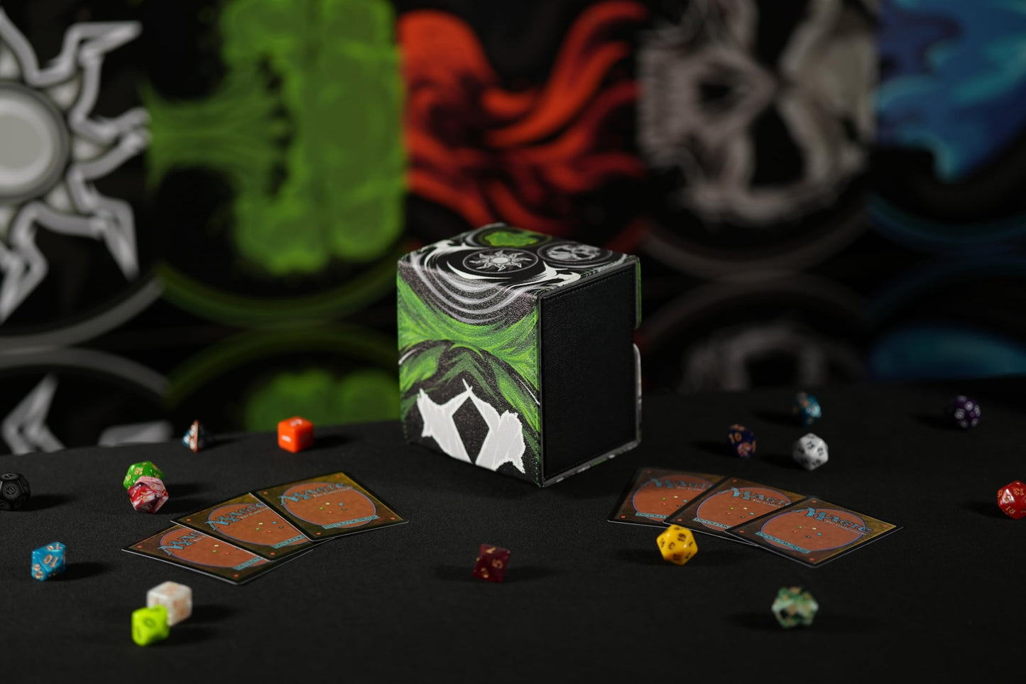 Ai protective covering MTG Commander 100+ Card Custom Art Deck Box With Storage (White/Black/Green)