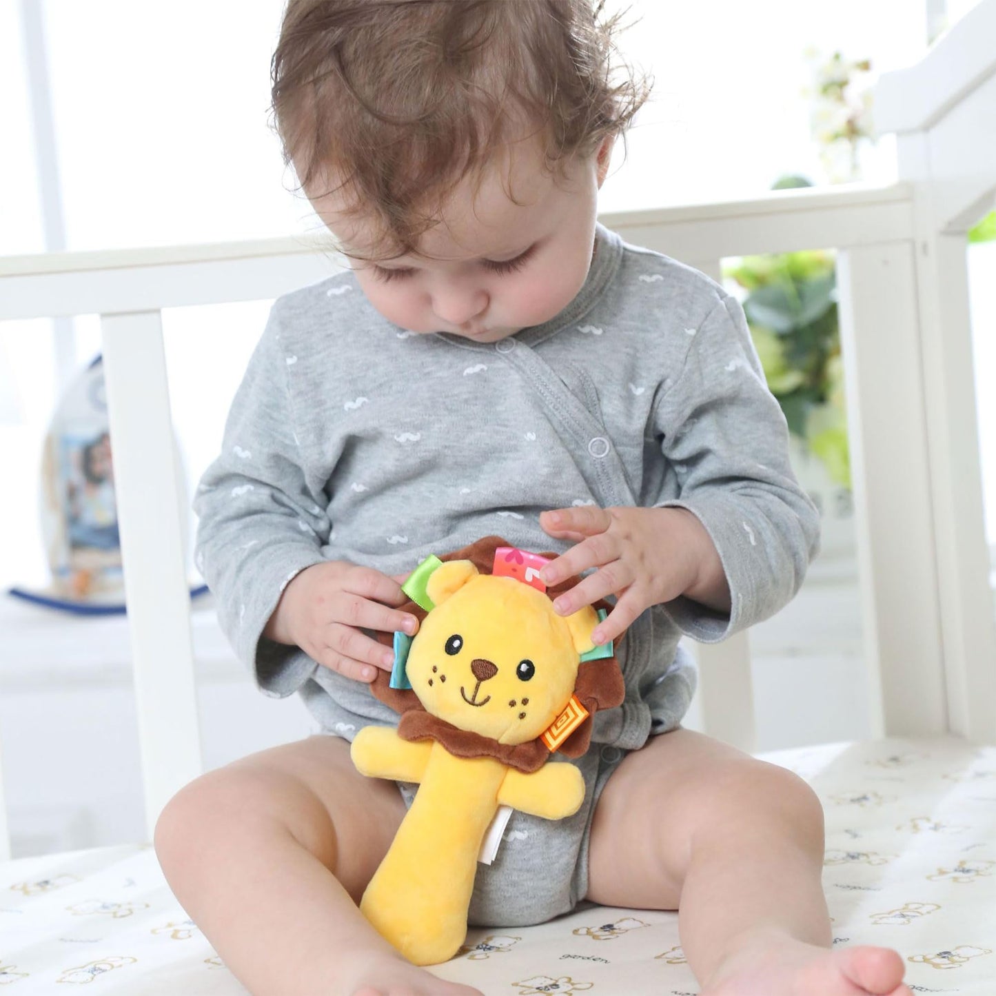 Soft Baby Rattle Toys Plush Stuffed Animal Hand Rattles For Toddlers Girls Boys Development Infant Toys-Lion