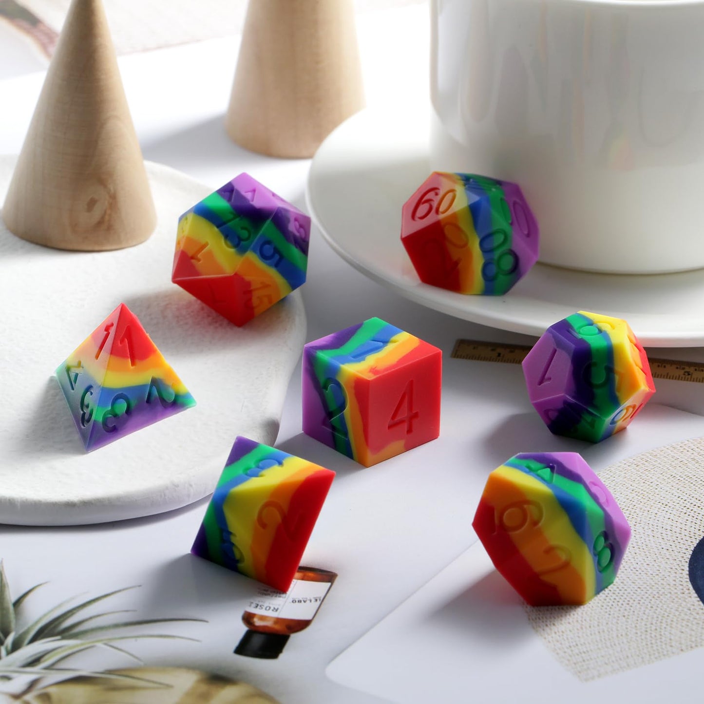 Silicone DND Dice Set, DNDND 7PCS Silicone Squishy Rubber D&D Dice with Clear Plastic Display Case for Dungeons and Dragons Role