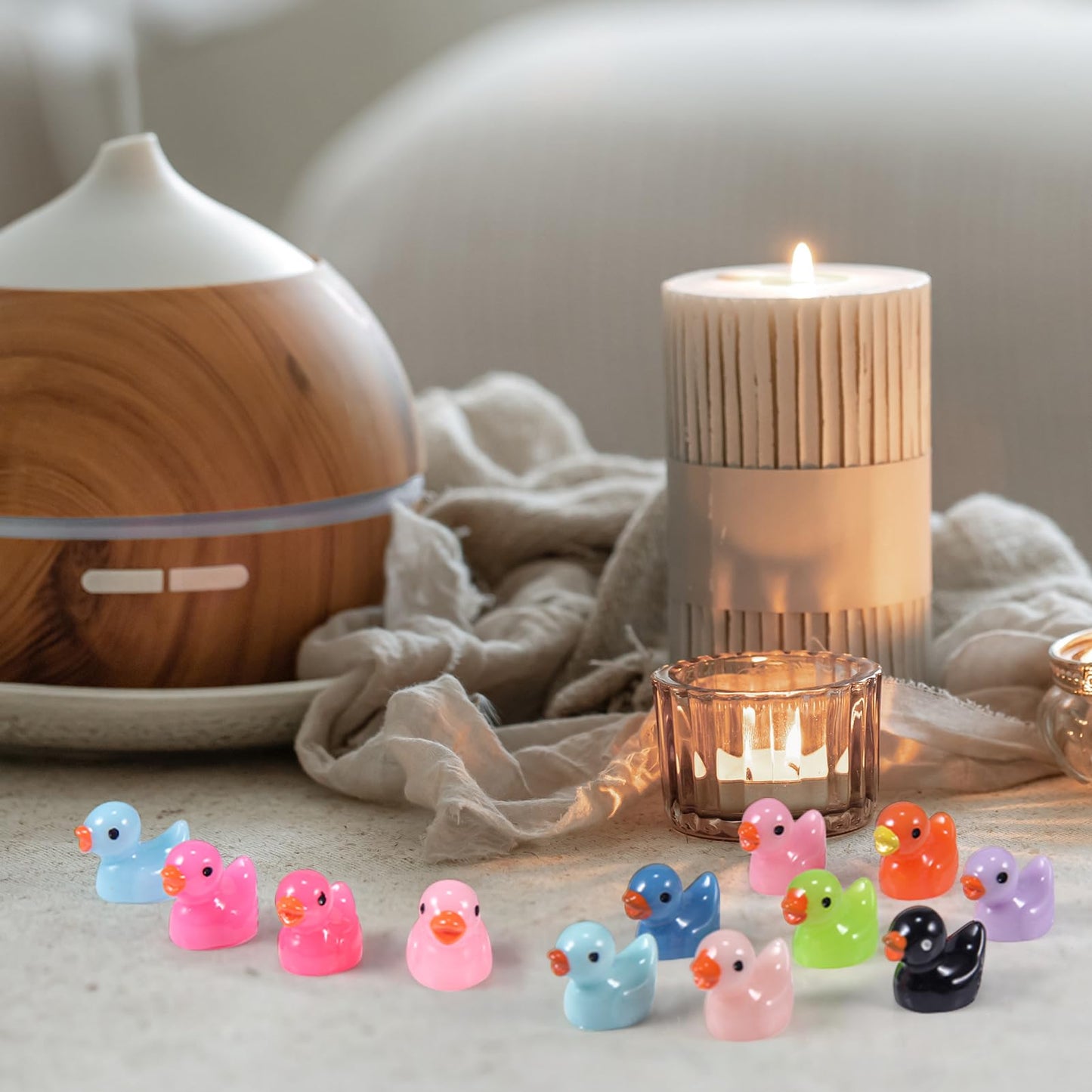 200 Pcs Mini Duck Set: 20 Colors, 10 Ducks Each, Dimensions 0.7 x 0.6 x 0.4 Inches, Perfect for Dollhouse, Mini Fairy Gardens, A
