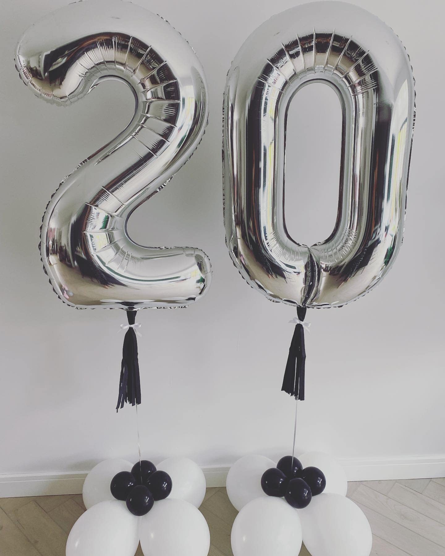 LHOAVWE 40 Inch Silver 20 Number Balloons - Aluminum Birthday Party Decorations, 20th Anniversary Supplies