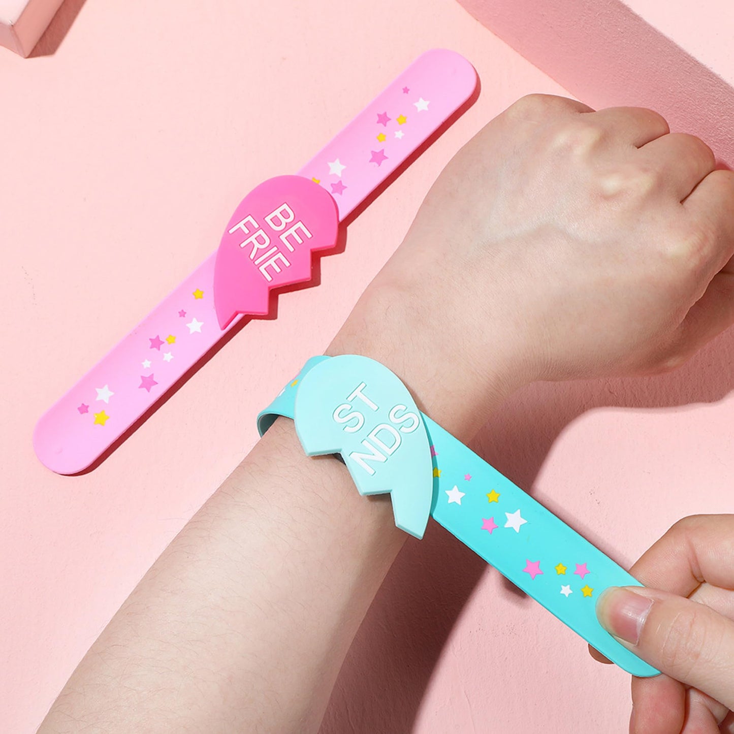 PAITUEND Friend Style Theme Slap Bracelets Party Favors-Cute Unicorn Rainbow Silicone Wristbands (6pack) for Boys & Girls Birthd