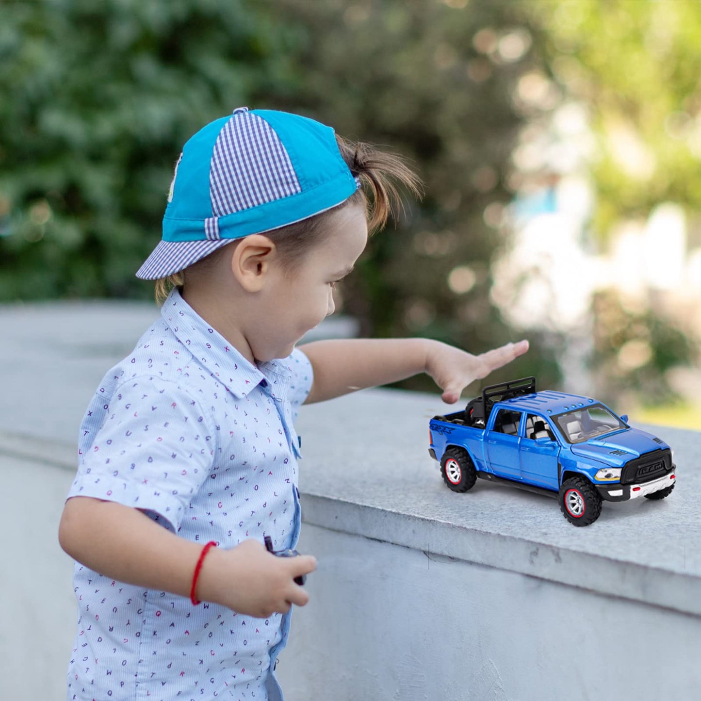 SASBSC RAM TRX 1500 Toy Trucks for Boys Diecast Metal Pickup Truck Toy Pull Back Model Cars with Light and Sound for Kids Aged 3