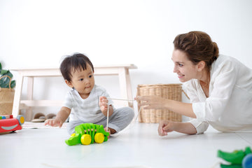 Plantoys Pull-Along Musical Bear (5271)