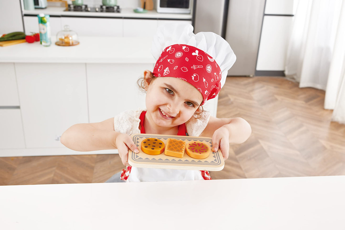 Hape My Baking Oven with Magic Cookies | Toy Oven with Tray and Cookies, for Children Ages 3+ Years