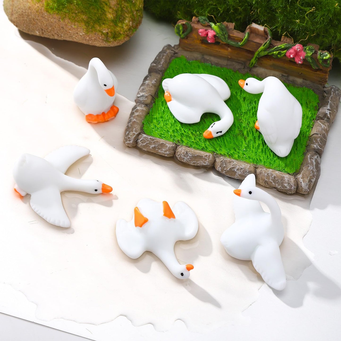 Hokoad 24 PCs Mini Resin Goose Figurines Tiny White Goose Statues for Fairy Garden Terrarium DIY Crafts Dollhouse Decorations (24)