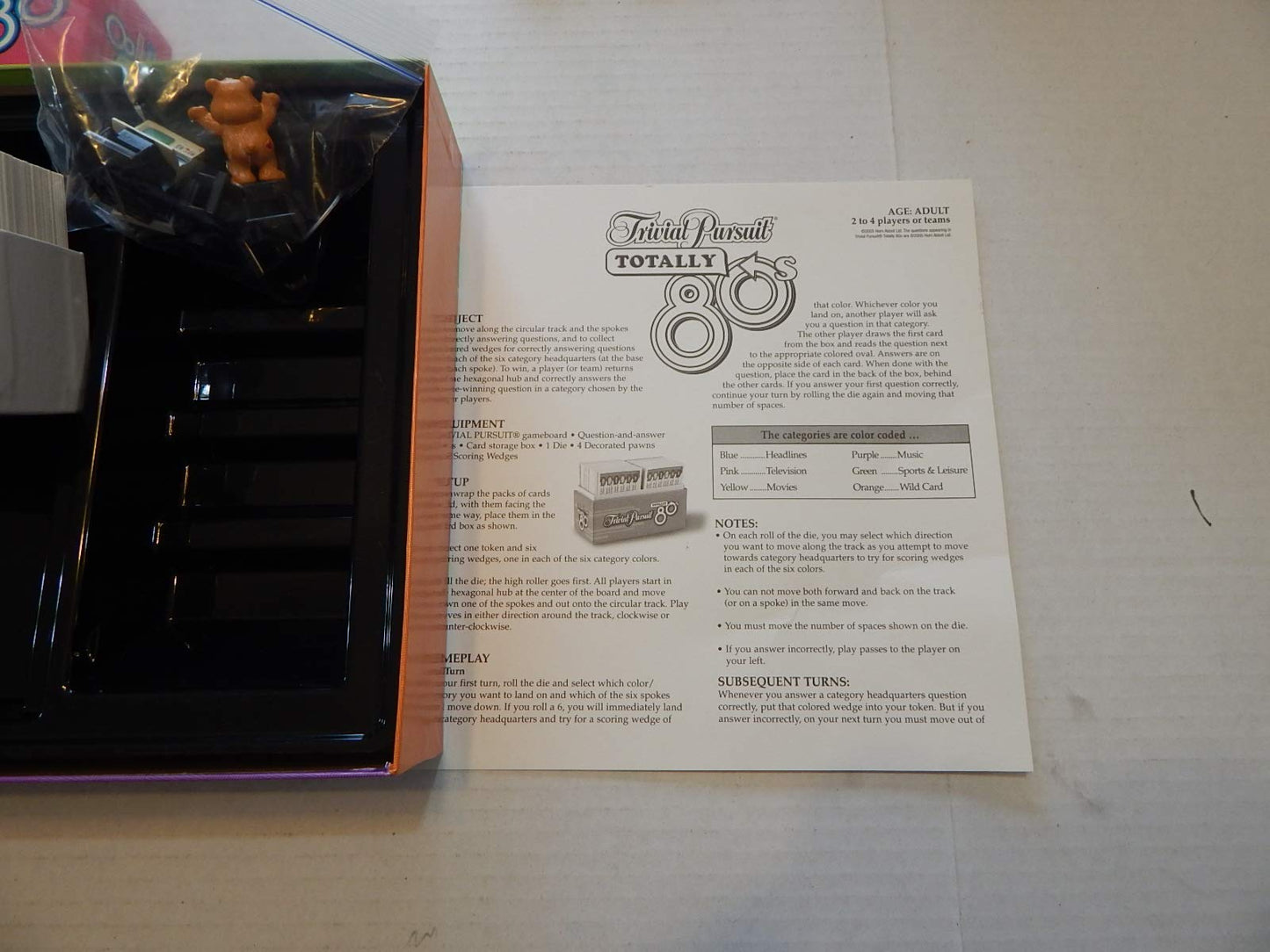 Hasbro Gaming Trivial Pursuit: Totally 80S