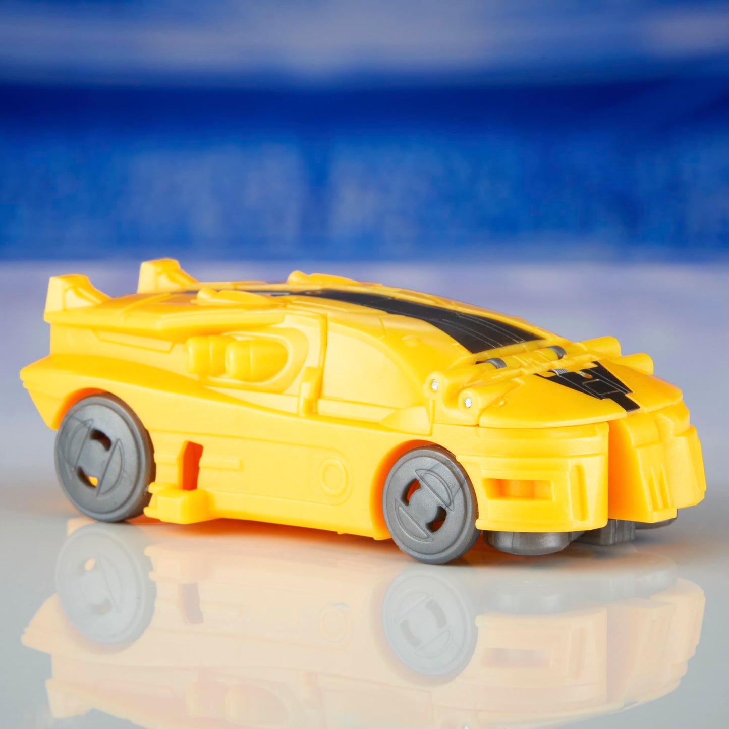 Transformers: One Cog Changer Bumblebee (B-127) & Airachnid, 4-Inch Robot Action Figures, Interactive Toys For Boys & Girls Ages 6 And Up