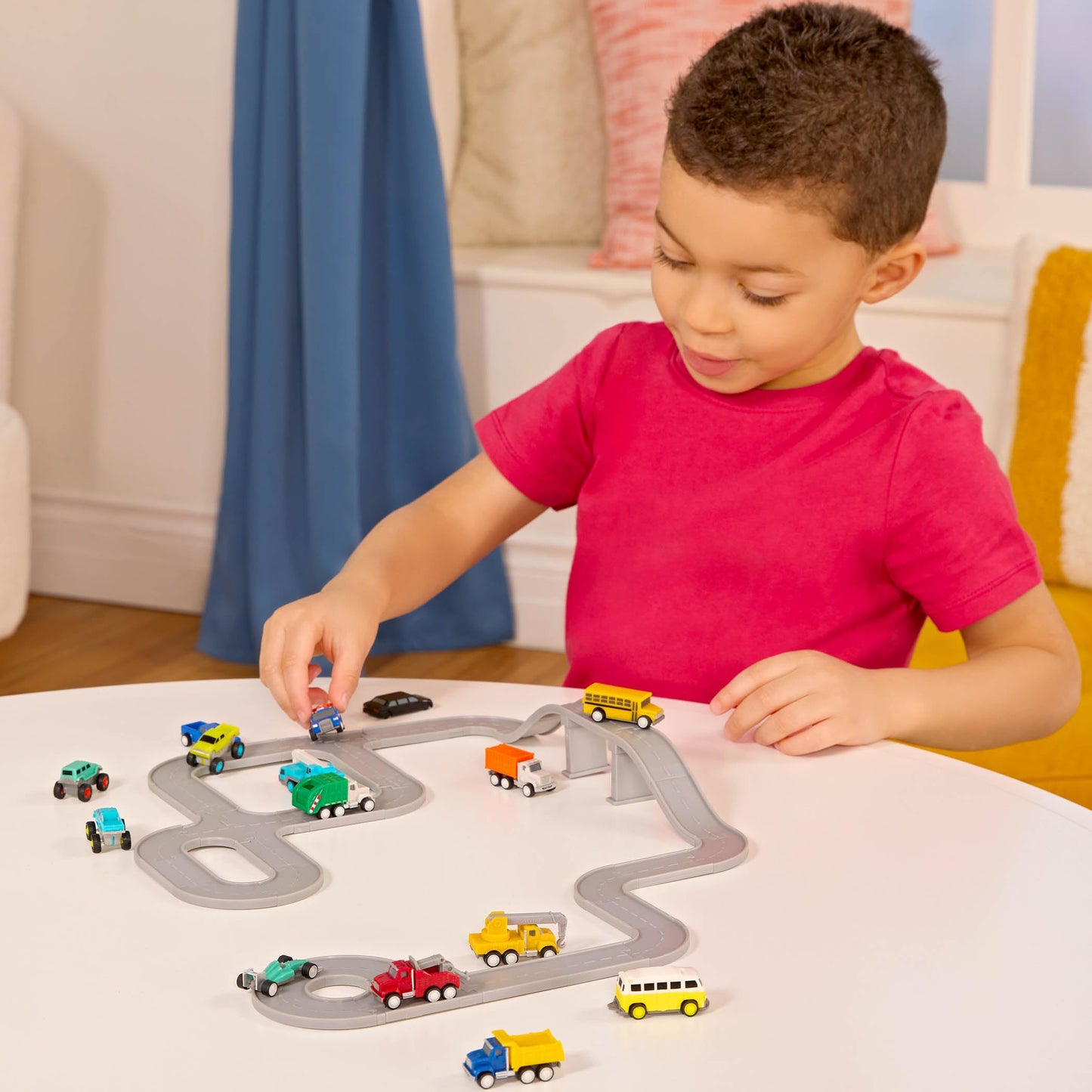 Driven By Battat – 61 Pcs Toy Car Pocket Playset 1:144 Scale – 15 Mini Cars Included & Accessories Car Track, Ramp & More – Gift Toy Car For Boys & Girls & Toddlers Age 3+