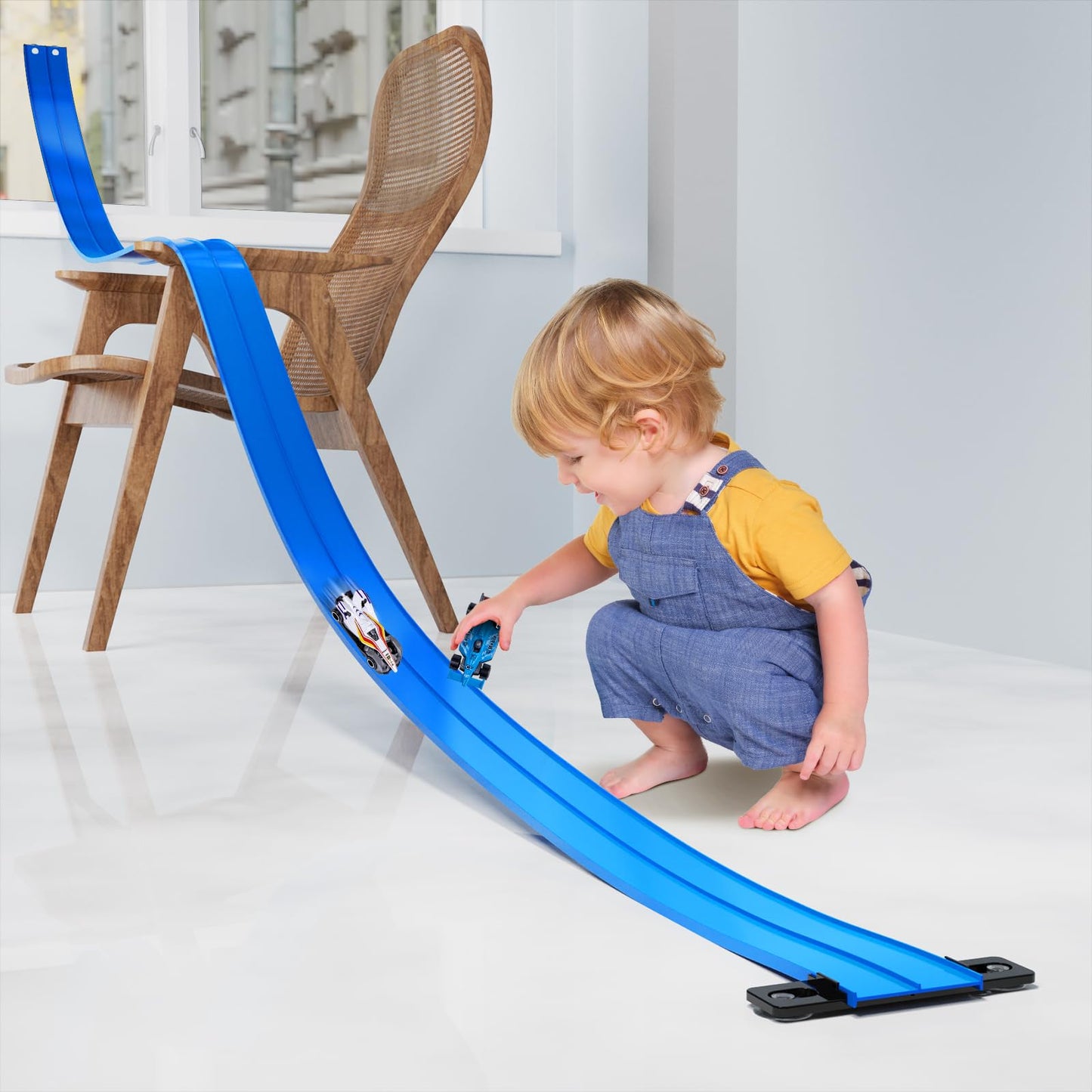 15 Ft Flexible Race Car Track for Kids, Double-Sided Racetrack for 1:64 Diecast Cars Toys, Rolls Up Portable Race Tracks with 4