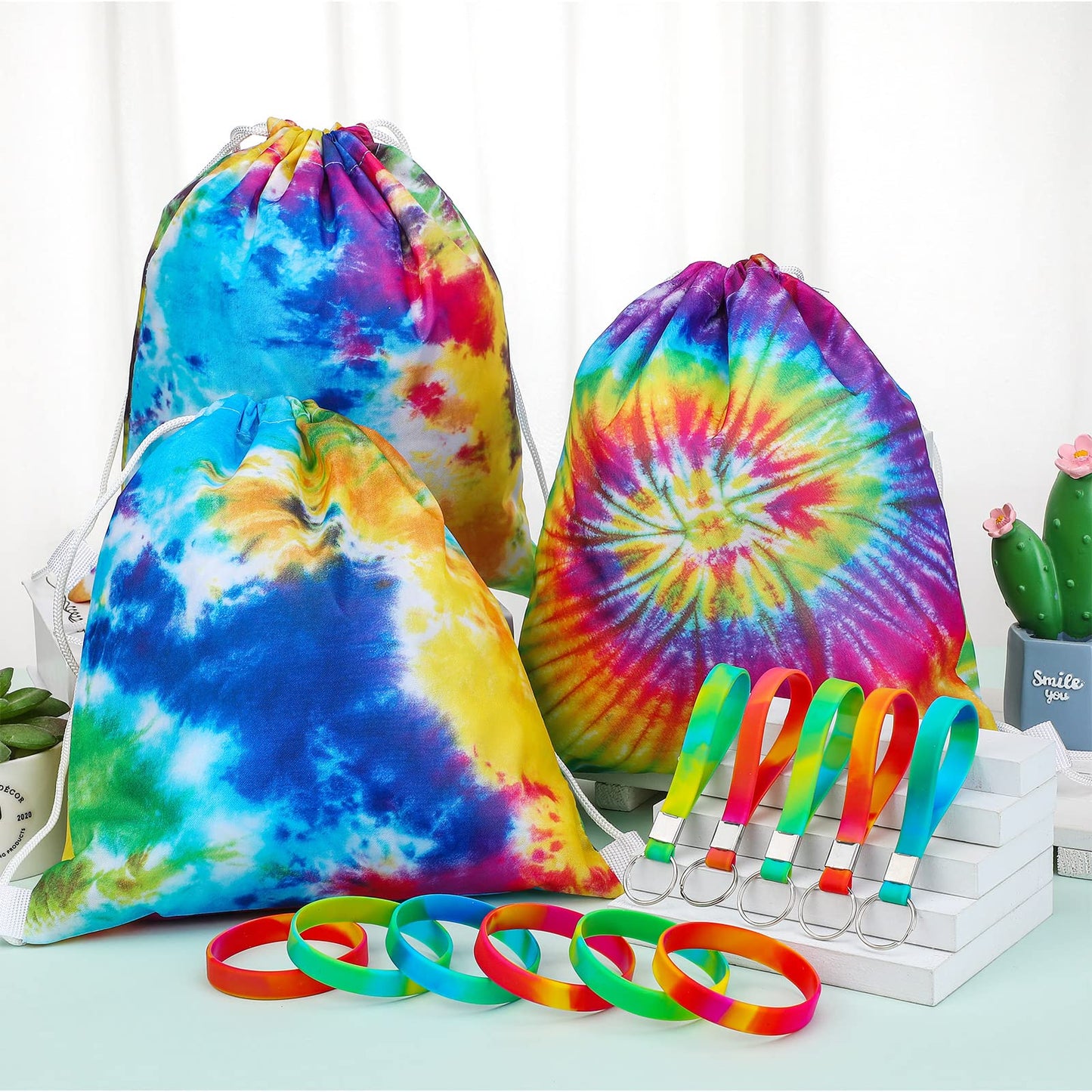 Chengu 36 Pcs Tie Dye Camouflage Party Kit Camo Drawstring Bag Bulk Camouflage Military Rubber Keychain Silicone Camo Bracelet For Adult Kid Travel Paintball Camping Birthday Party Supplies (Tie Dye)