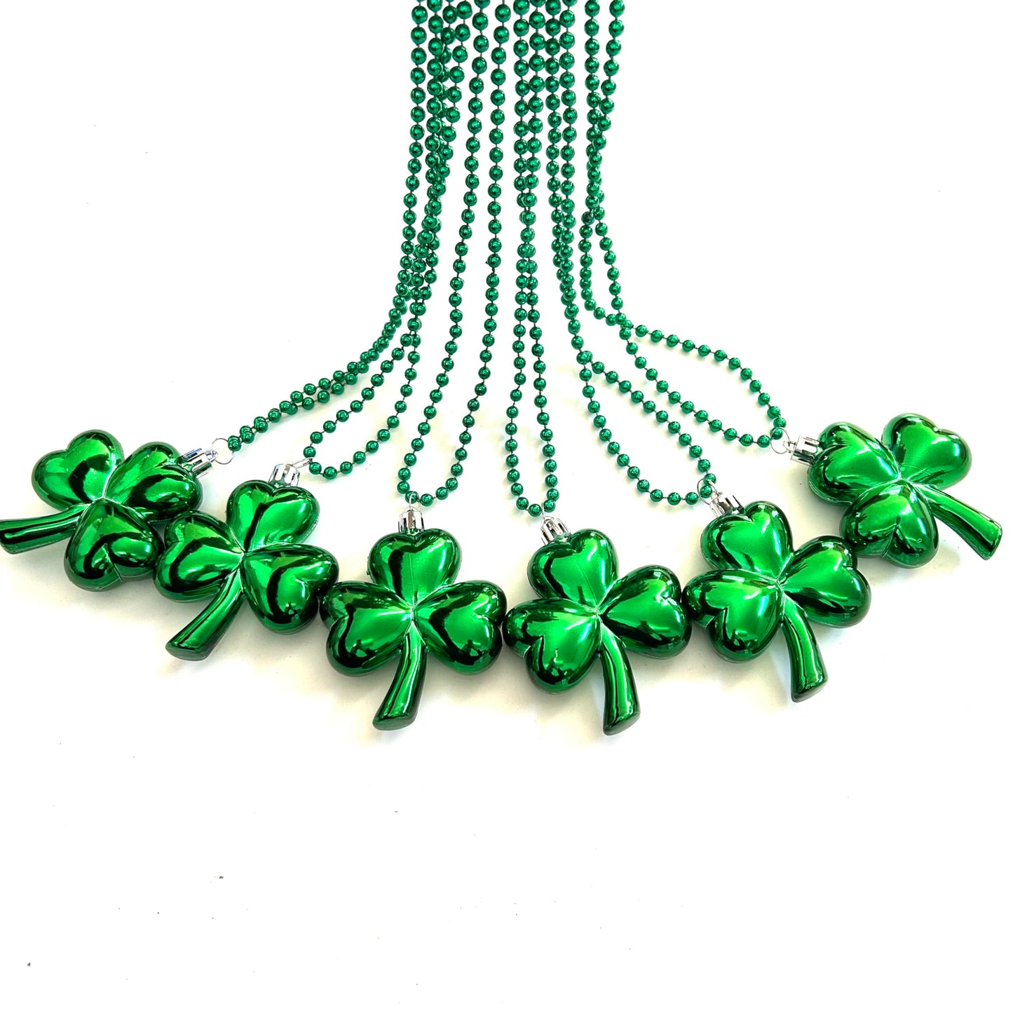 Gzyssl 12 Pcs St. Patrick Jumbo Shamrock Pendant Bead Necklaces Green Irish Festival Shamrock Parade Beads Necklaces Party Suppl