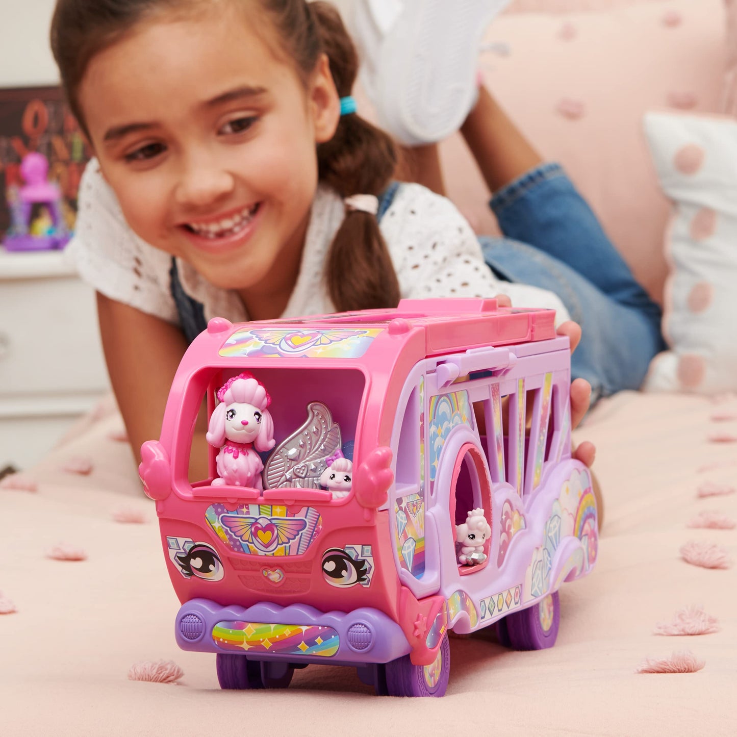 Hatchimals CollEGGtibles Rainbow-cation Camper Toy Car with 6 Characters & 10 Accessories, Ages 5+, Model 6064452