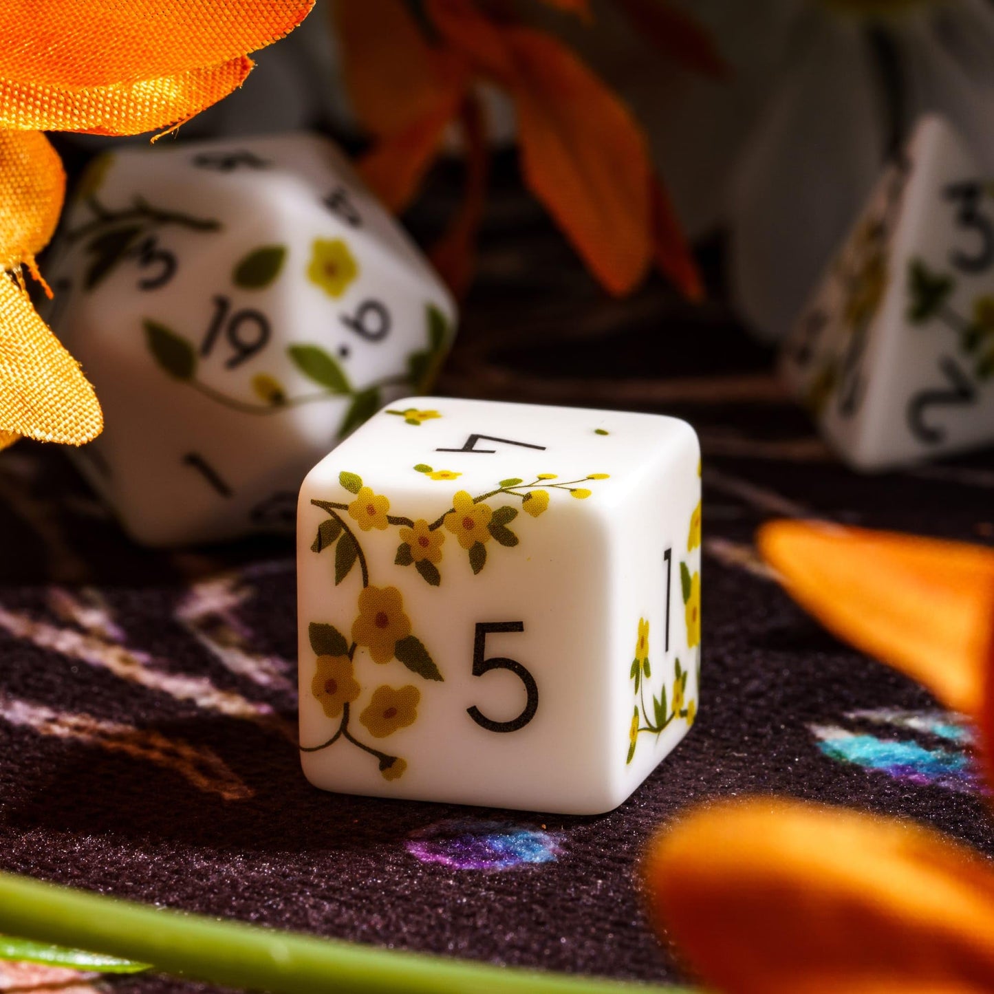 HDdais Resin DND Dice Set, Flower Polyhedral Dice Set with Gift Case for D&D RPG Dungeons and Dragons and Other Tabletop Games
