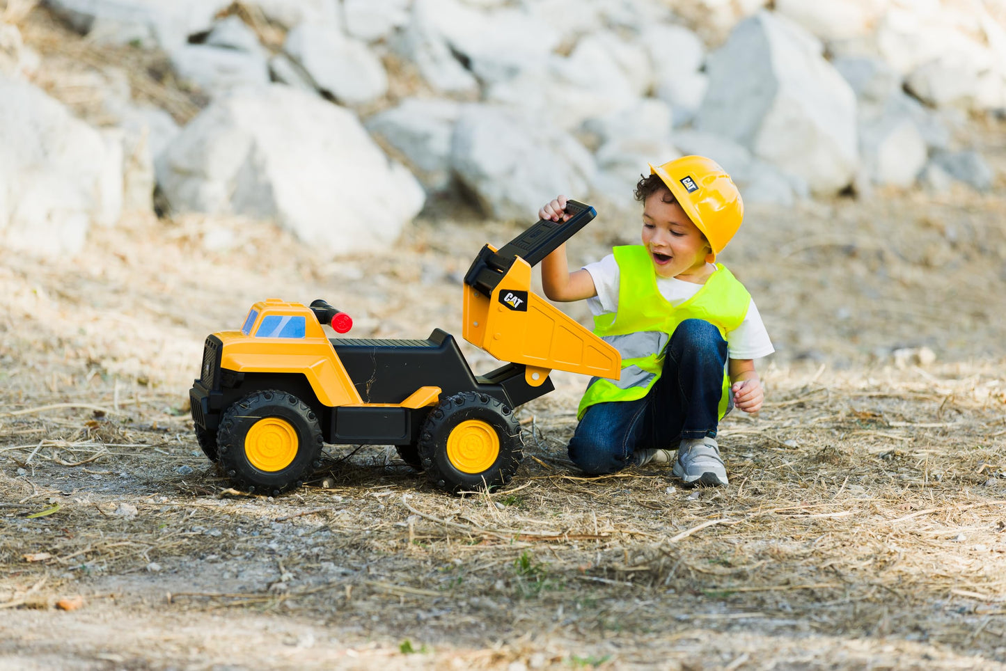 Cat Construction Toys, Play And Ride Dump Truck, 2-In-1 Foot-To-Floor Rideable Toy Vehicle With Lights & Sounds, For Kids And To