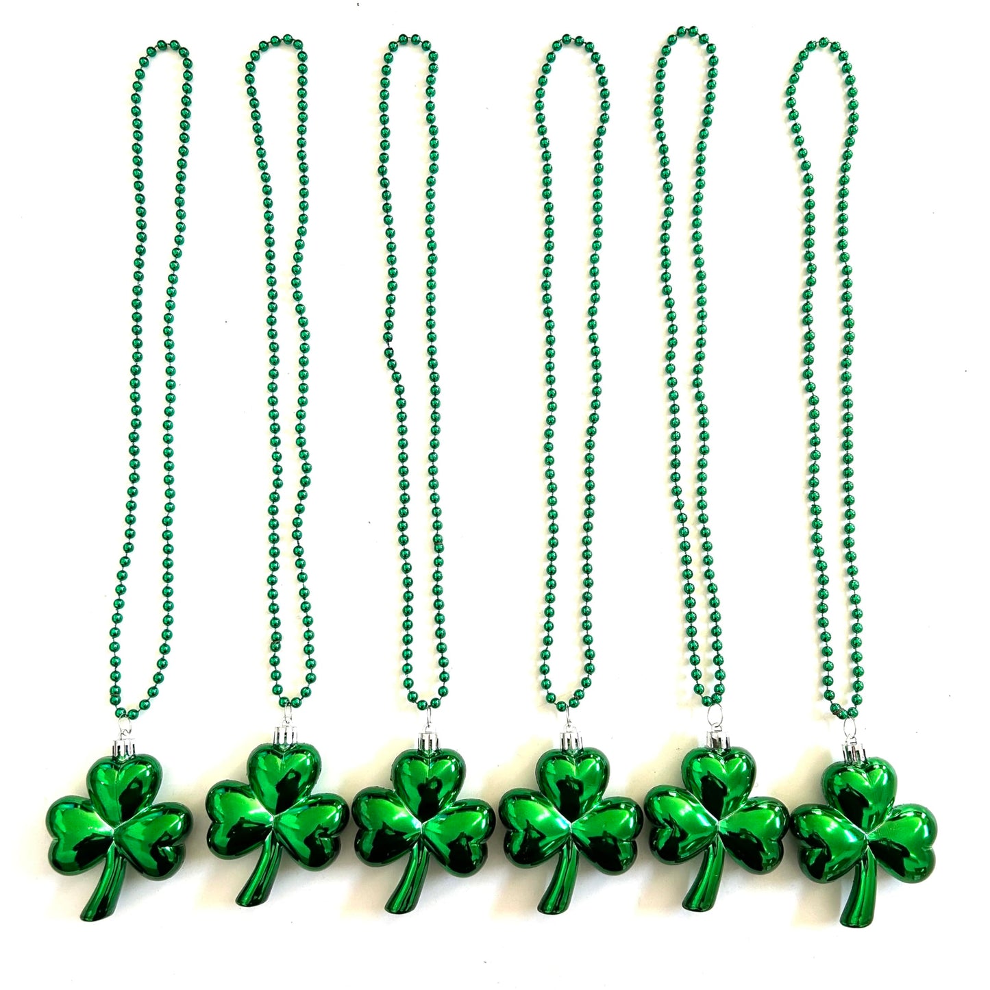 Gzyssl 12 Pcs St. Patrick Jumbo Shamrock Pendant Bead Necklaces Green Irish Festival Shamrock Parade Beads Necklaces Party Suppl