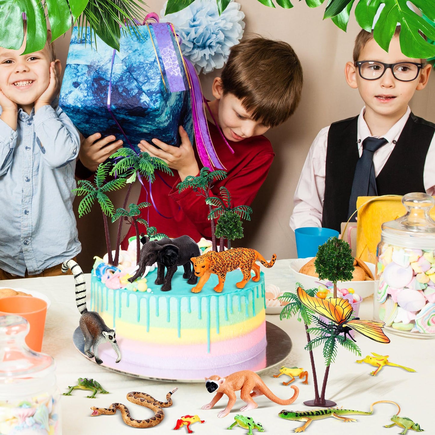 Miniinflat 25 Pcs Rainforest Diorama Animals Figures Toys Set Assorted Creatures Rainforest Diorama Supplies Animals Model Trees