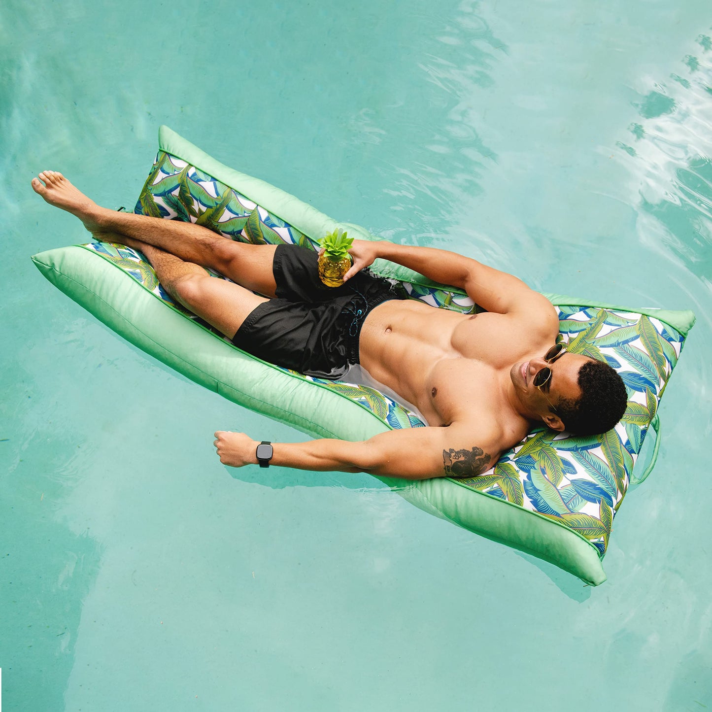 Big Joe Kona No Inflation Needed Pool Lounger With Headrest, Tropical Palm Green Double Sided Mesh, Quick Draining Fabric, 5.5 Feet Big