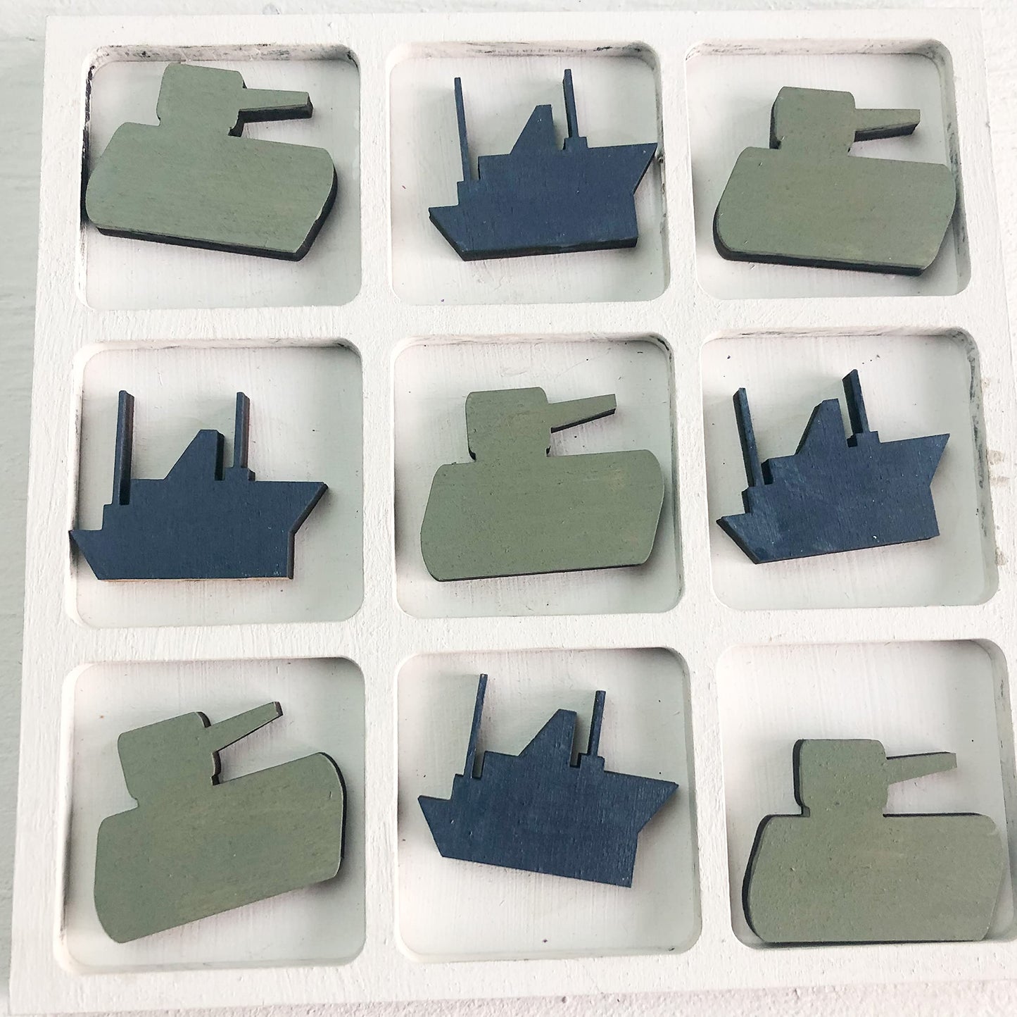 Military Themed Tic Tac Toe Board Game, 5X5 Inches Unfinished Wood Diy Painting Craft Kit For Kids With Wooden Battleship & Tank