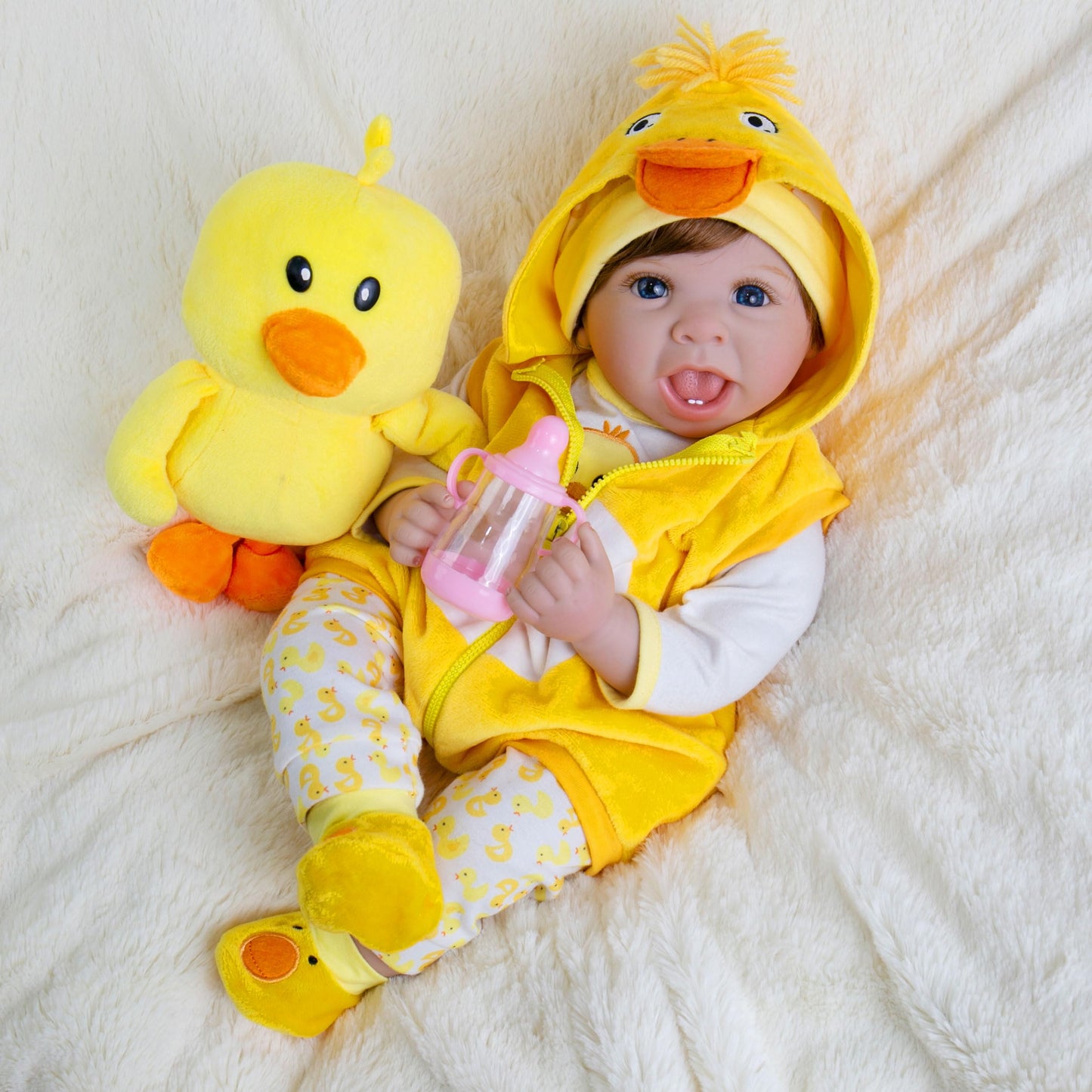 Ekokiz Realistic Baby Doll 22-Inch Lifelike Newborn Baby Doll Soft Cloth Body Real Life Baby Dolls With Clothes And Toy Accessor
