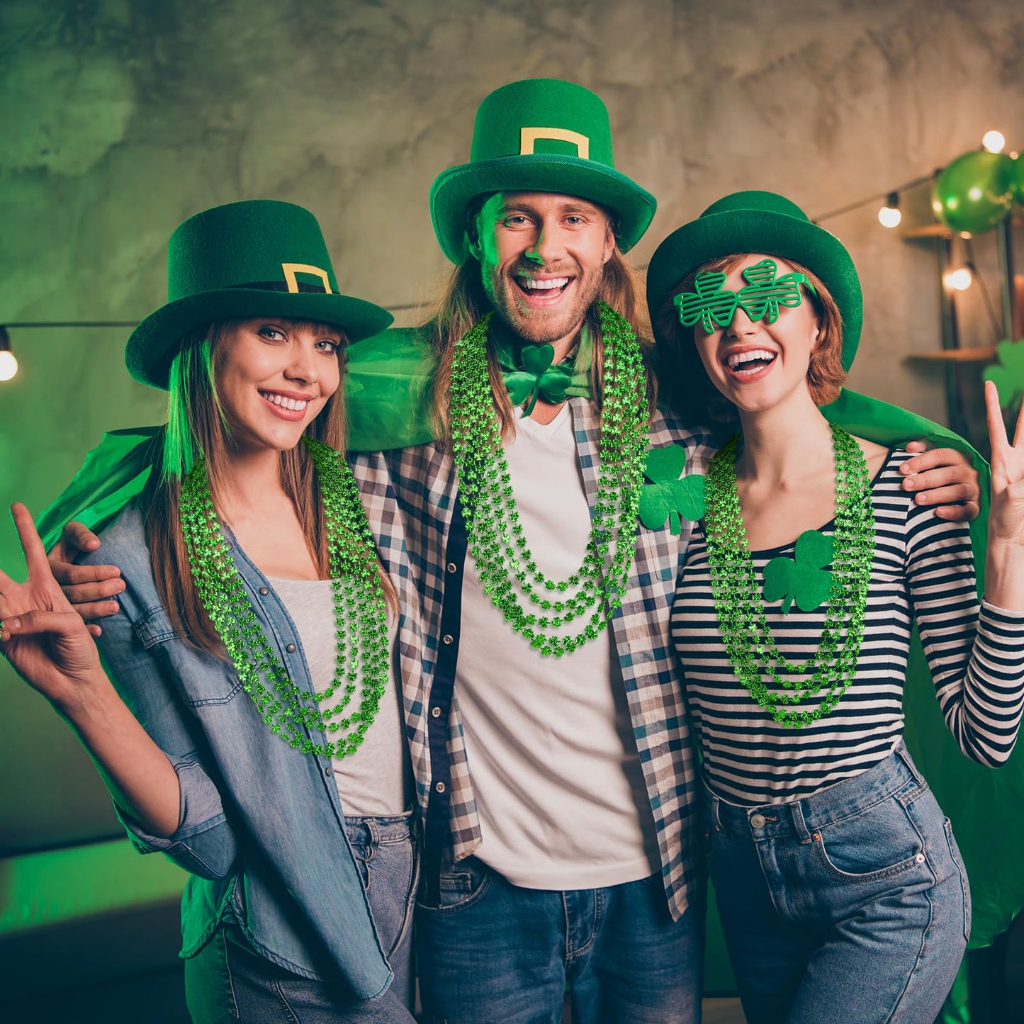 ZZYFGH 24 Pcs Shamrock Necklaces Bulk St Patricks Day Beads Necklace, Plastic Shamrock Necklaces Bulk, 33'' 7mm Green Clover-Sha