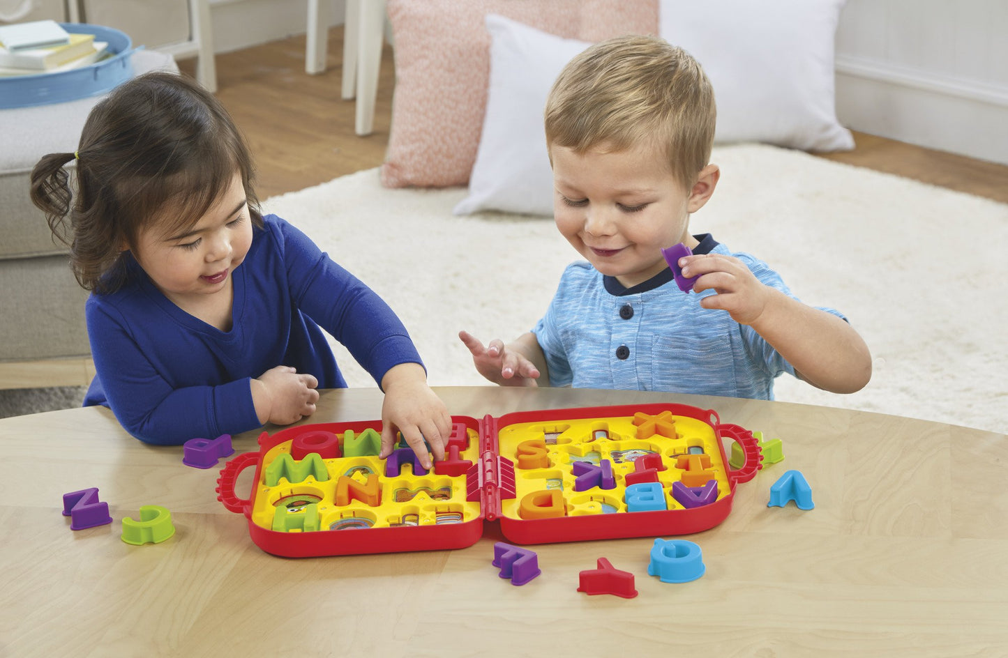 Sesame Street Elmo'S On The Go Letters, 24 X 36 Inch