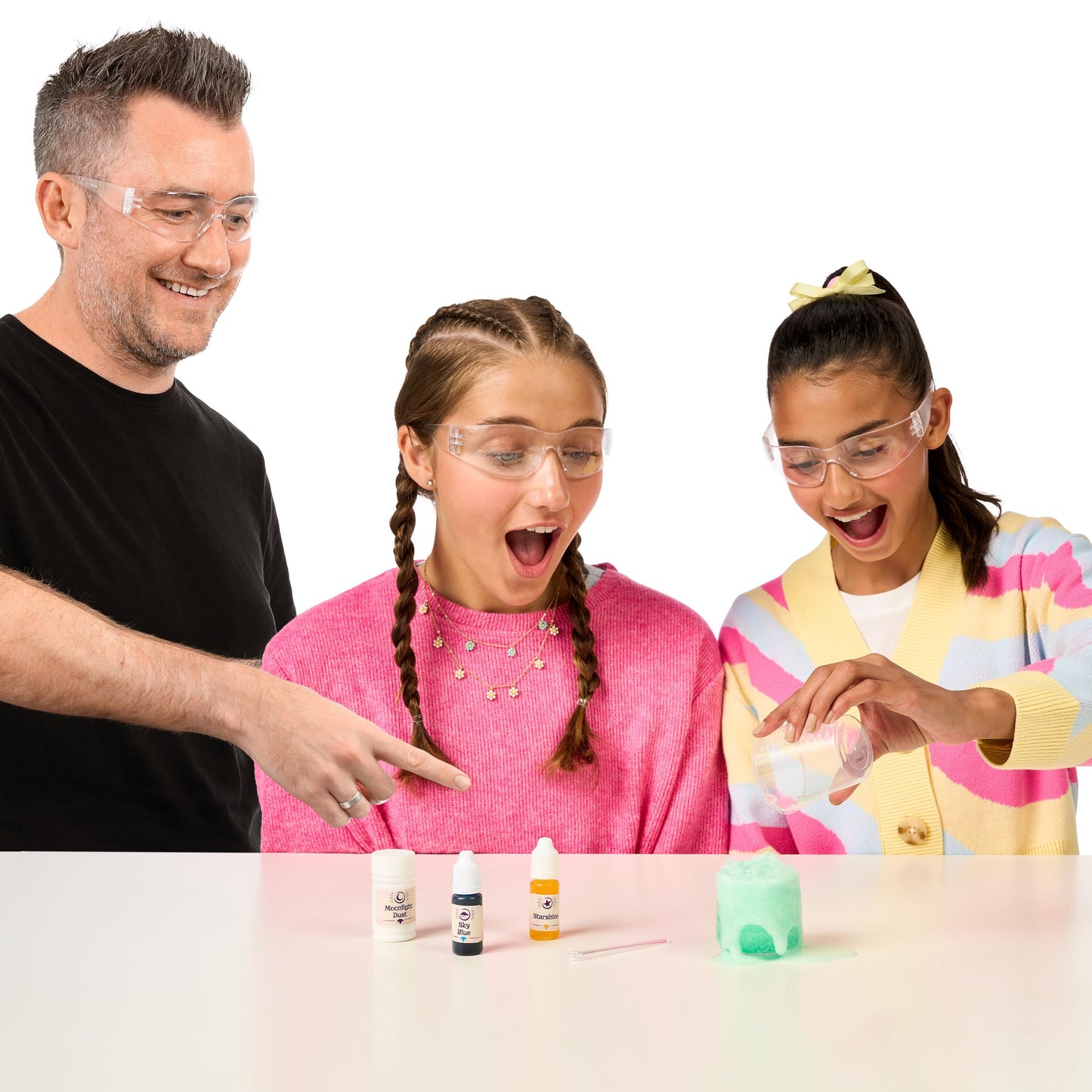 Magic Mixies Magic Potion Kit. Use The Spell Book To Mix Ingredients To Create Over 70 Magic Potions. Make Potions That Fizz, Bubble And Magically Change Form! Gifts For Kids, Ages 8+