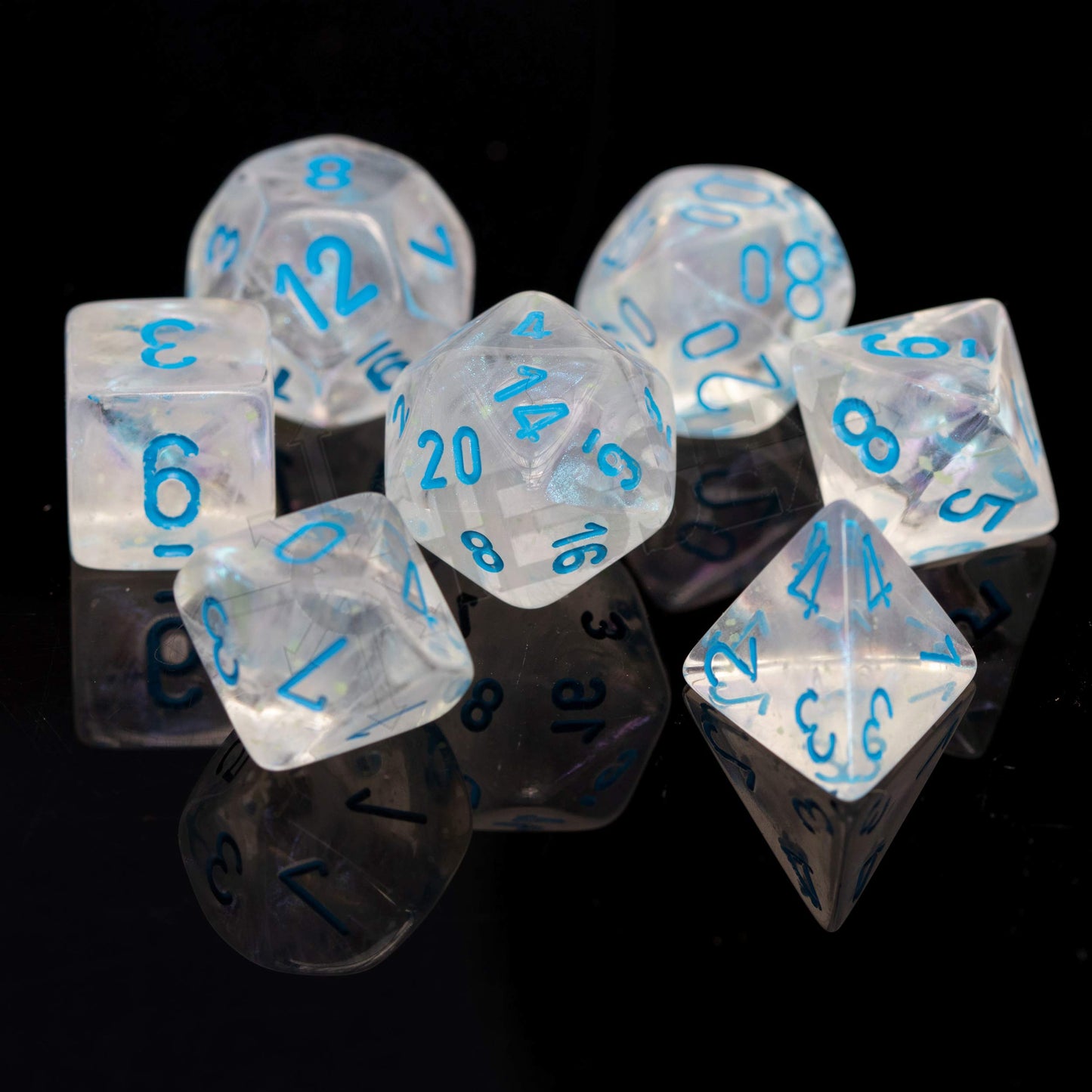 chessex Manufacturing cHX27581 cube Borealis Icicle Luminary Dice Light Blue - Set of 7