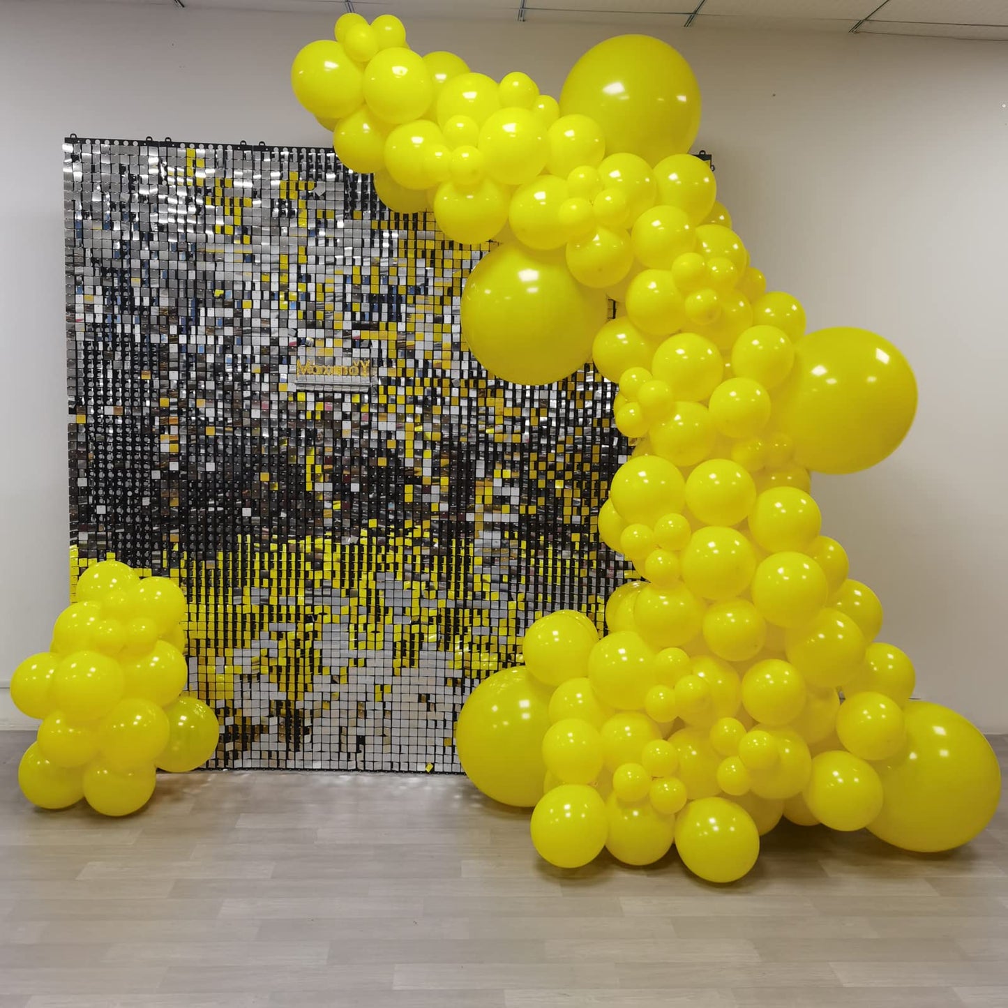 Moxmay 102 Pieces Yellow Balloons 18In 12In 10In 5In Different Sizes Party Balloon Kit For Birthday Halloween Christmas Wedding