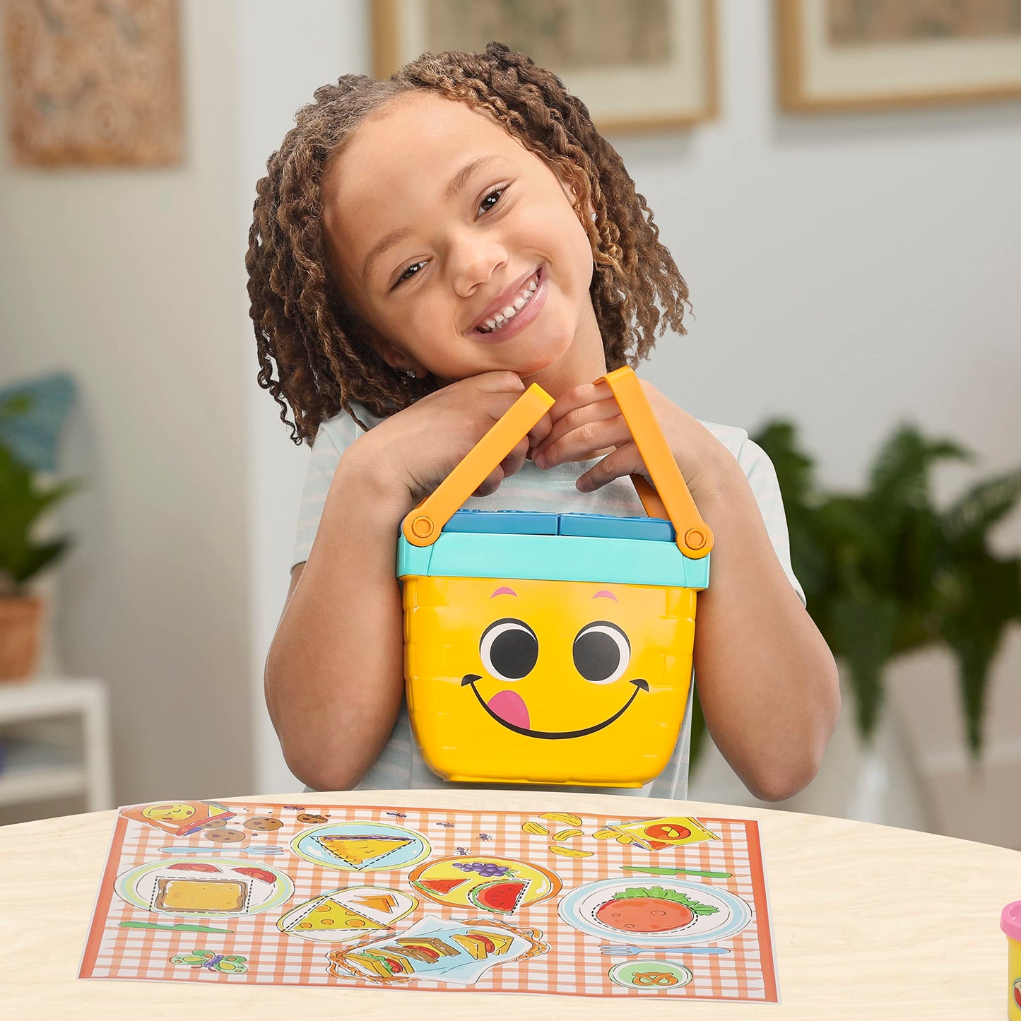 Play-Doh Picnic Shapes Starter Set, Preschool Toys (F6916) For 3+ Years