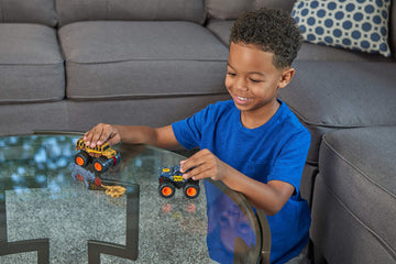 WILD REPUBLIC Anaconda & Truck Adventure Playset, 2-Piece Set, 4" Plastic Reptile Toys for Kids