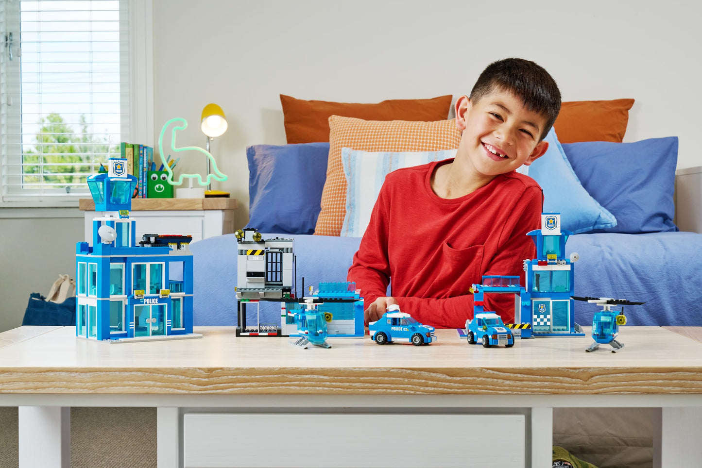 MAX Adventure Police Headquarters Playset (822 Pieces) Building Bricks Toys for Kids 5+ Create Vehicles and More UNbox Discover