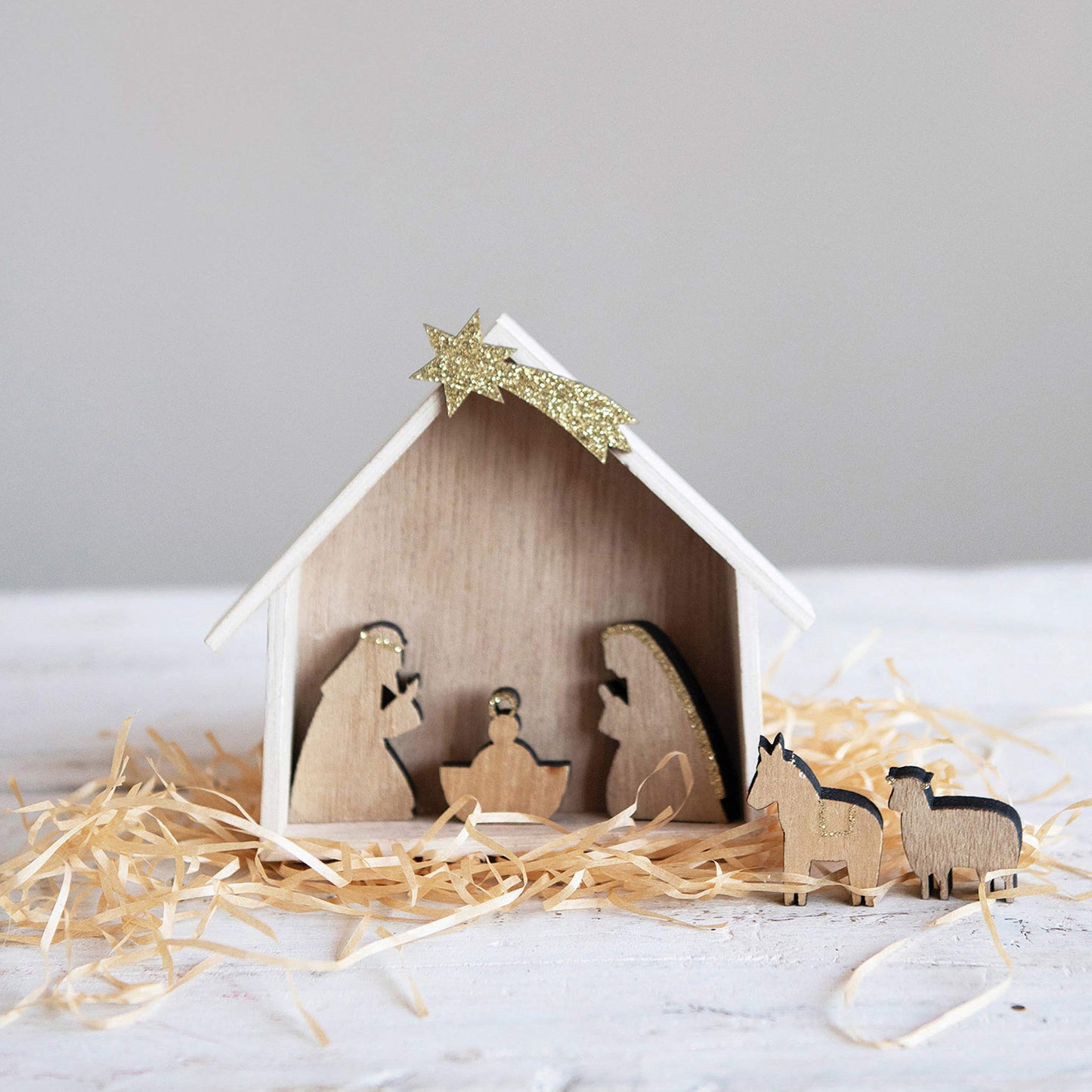Creative Co-Op 5-3/4'L X 1-1/2'W X 5' H Wood Nativity, Natural & Gold, Set Of 6