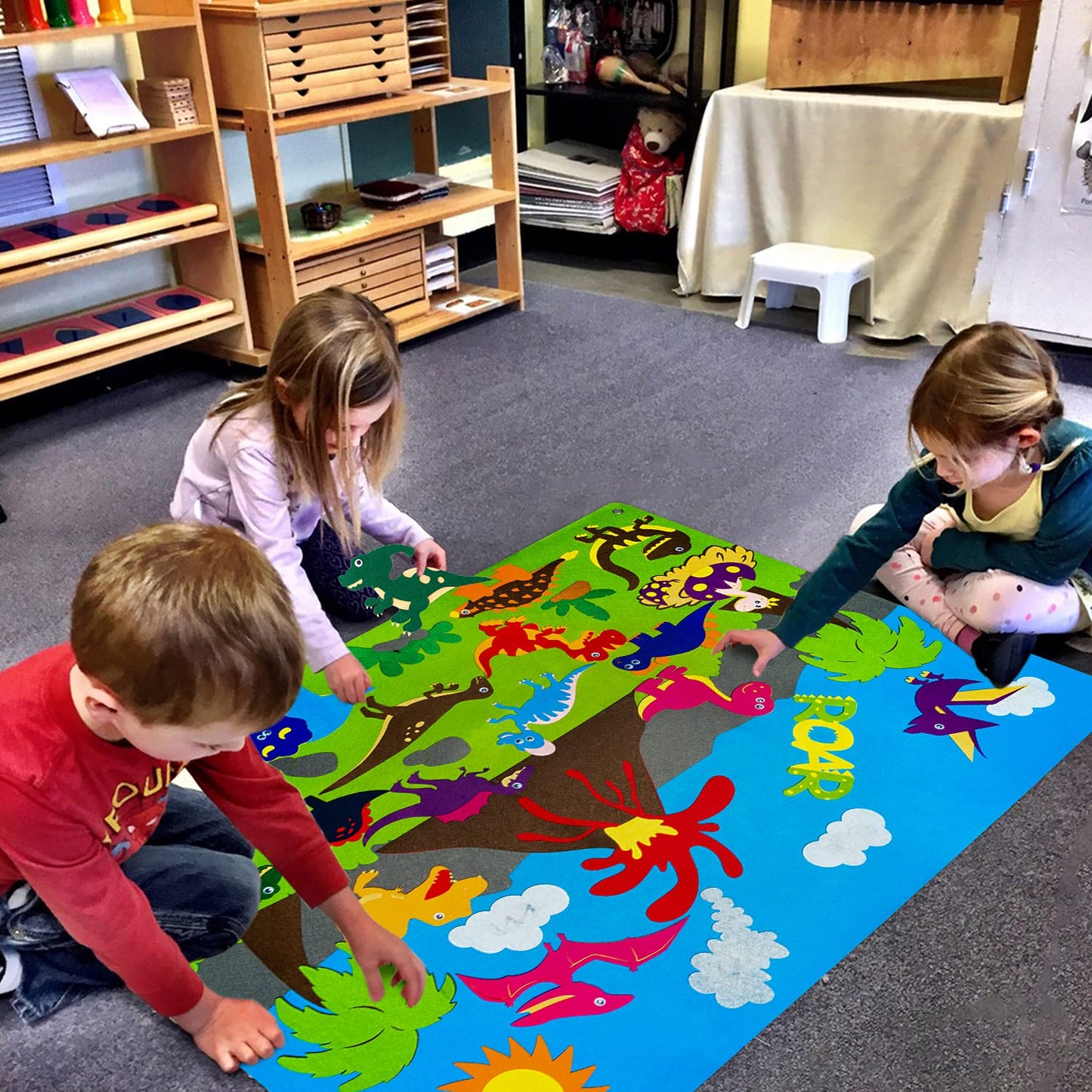 WATINC Dinosaur Felt-Board Stories Set 3.5Ft 37Pcs Preschool Dinosaurs Classification Storytelling Flannel Roar Volcano Ancient
