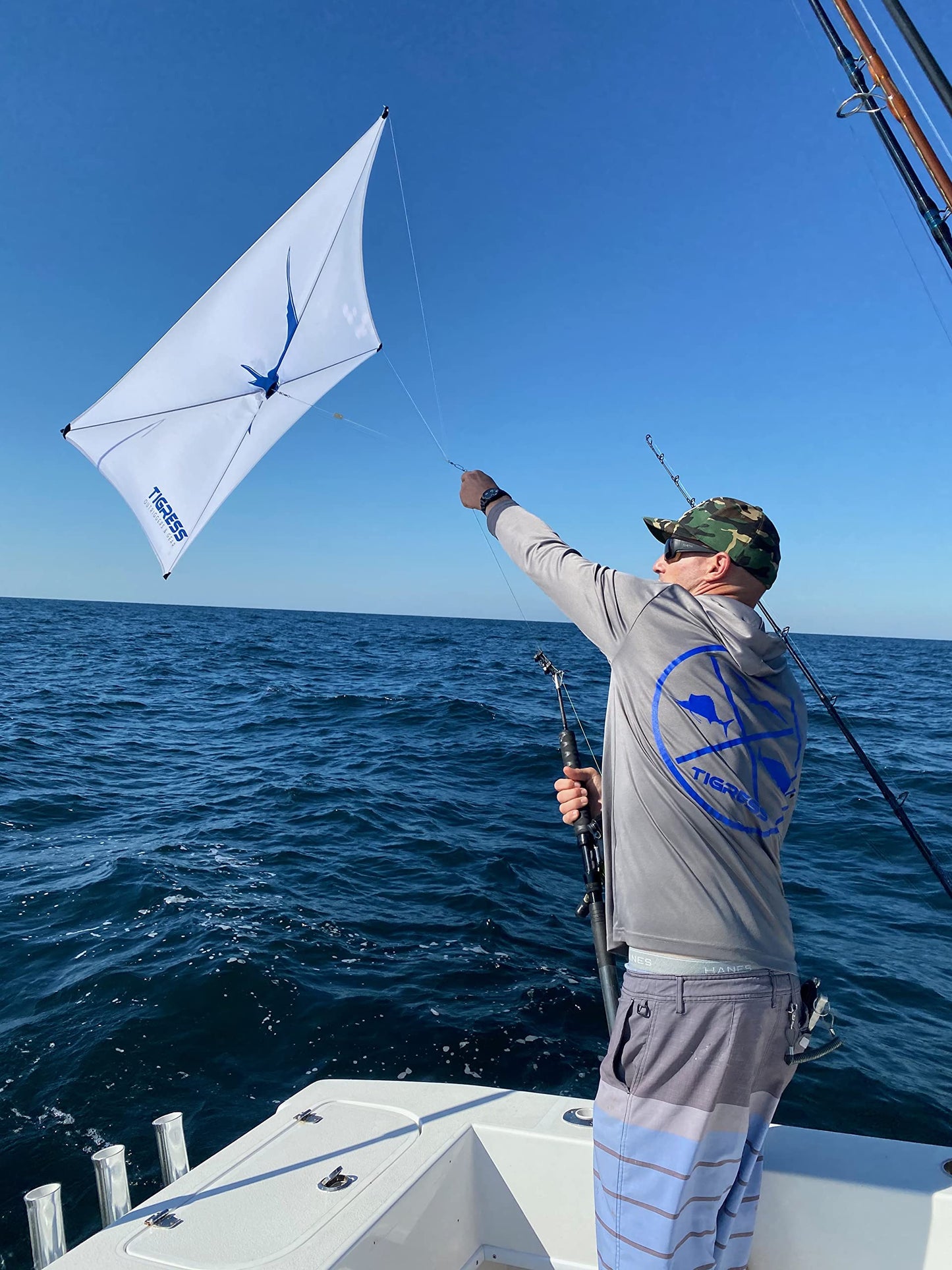 Tigress Fishing Kite, Sturdy Offshore Fishing Kite Constructed Of 100% Carbon Graphite, Includes Extra 5Th Spar, Lite Wind Kite