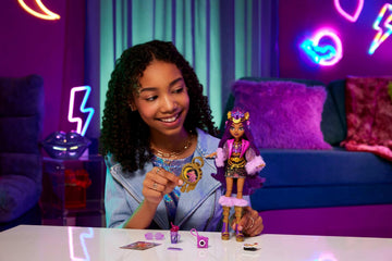 Monster High Clawdeen Wolf Doll with Glam Outfit & Accessories, Multicolor, Model HXH80