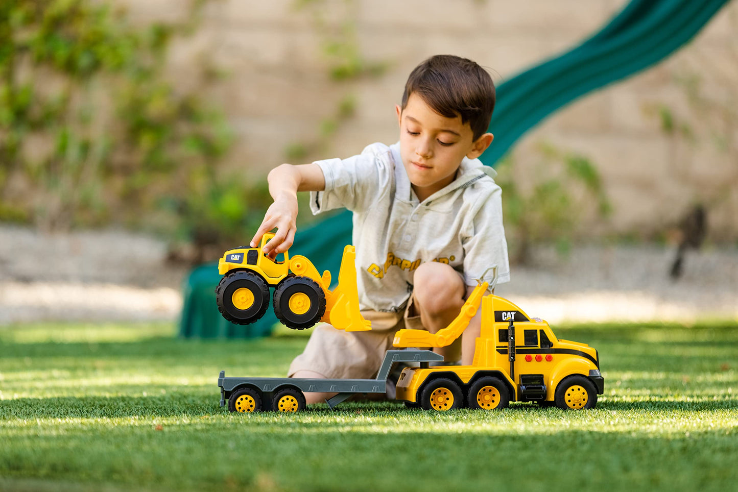 CatToysOfficial, CAT Construction Heavy Mover, Semi Truck and Trailer with Mini Crew Wheel Loader, Lights and Sounds, Ages 3 and