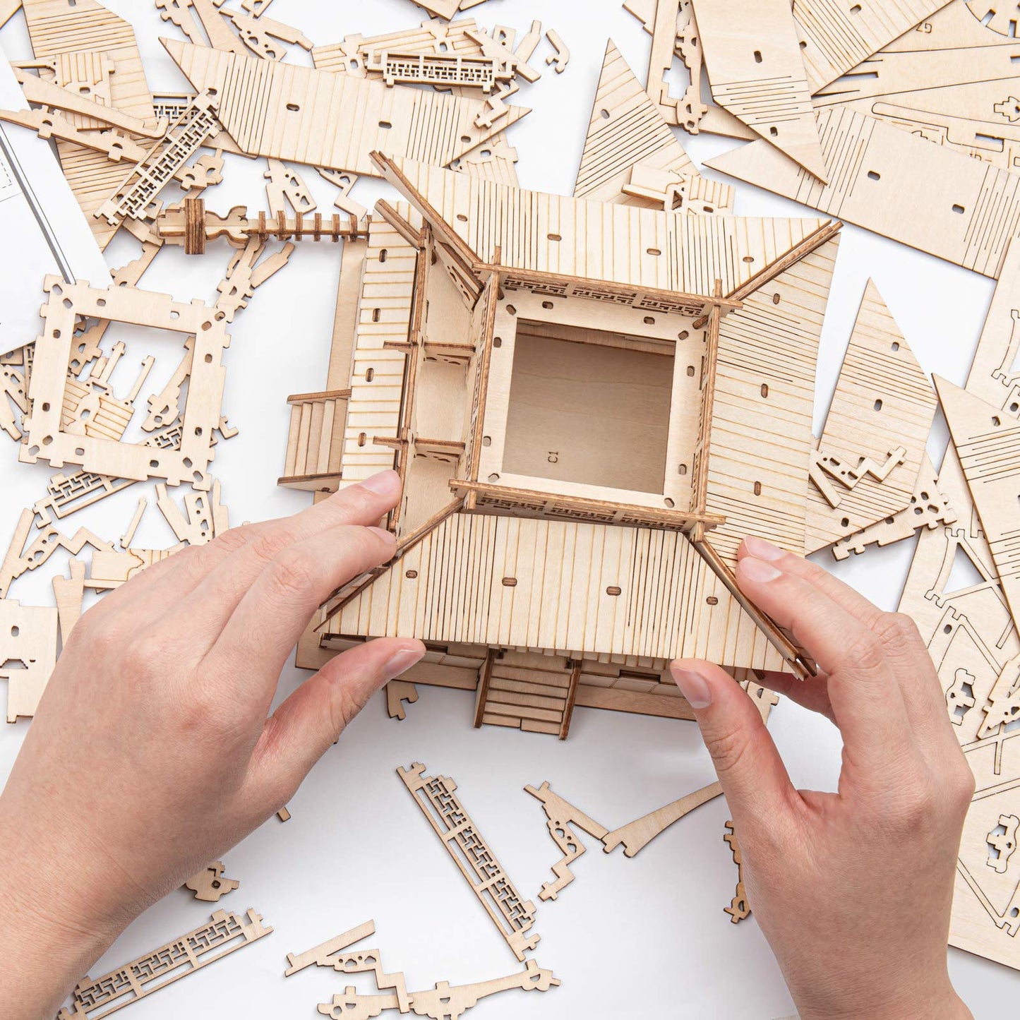 Robotime 3D Puzzle Wooden Craft Kits For Adults Diy Model Building Kit Best Gift For Kids (Five-Storied Pagoda)