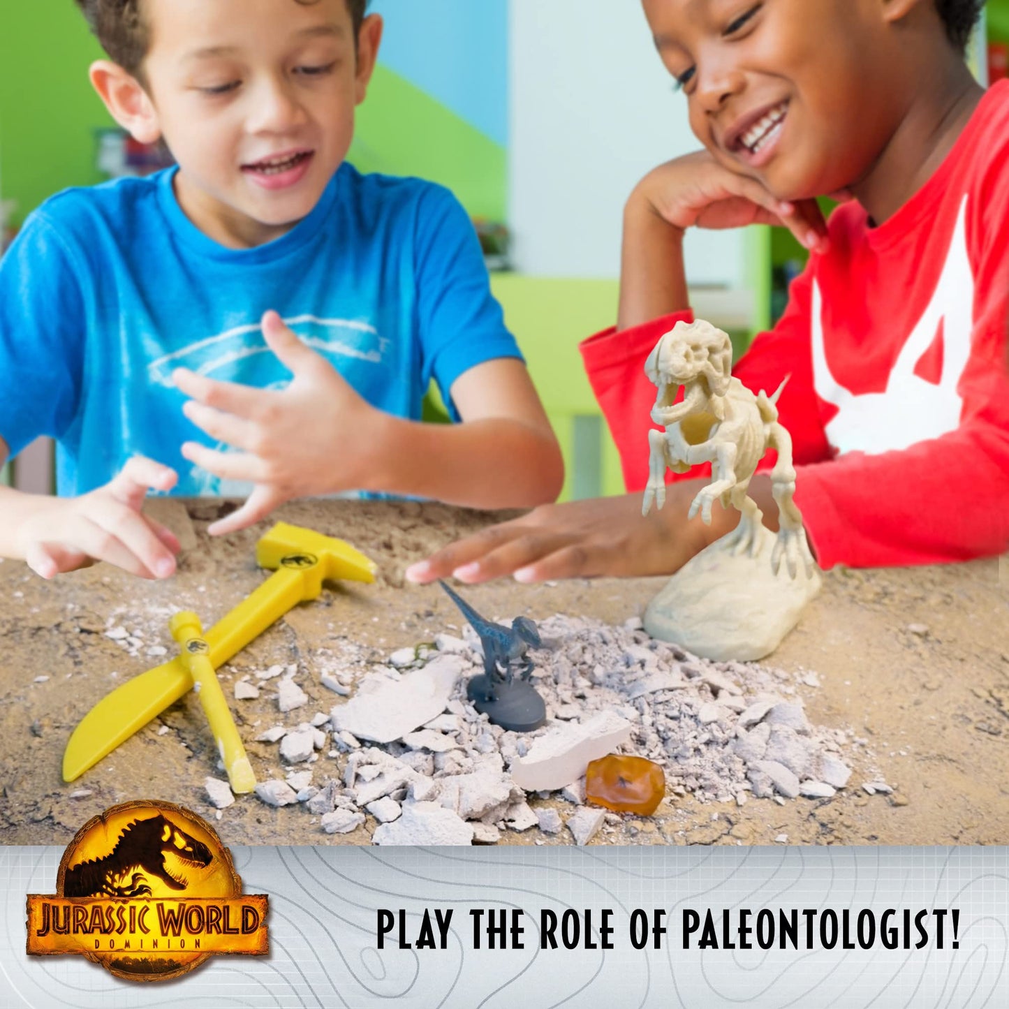 Jurassic World Dominion: Dinosaur Dig – Blue, T. Rex & Amber | Thames & Kosmos Stem Excavation Kit | Dig Out Prehistoric Treasures Custom Jurassic World Tools | Safe & Dust-Free | 2-Language (En/Fr)