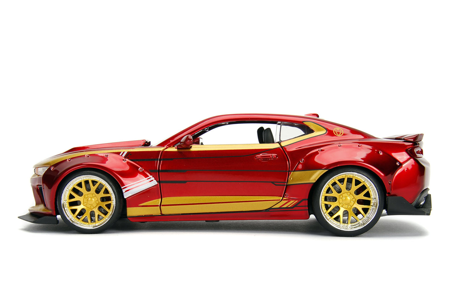 Jada Toys Die-cast Iron Man & 2016 Chevy Camaro, 1:24 Scale, Red, Model 99724, Rubber Material
