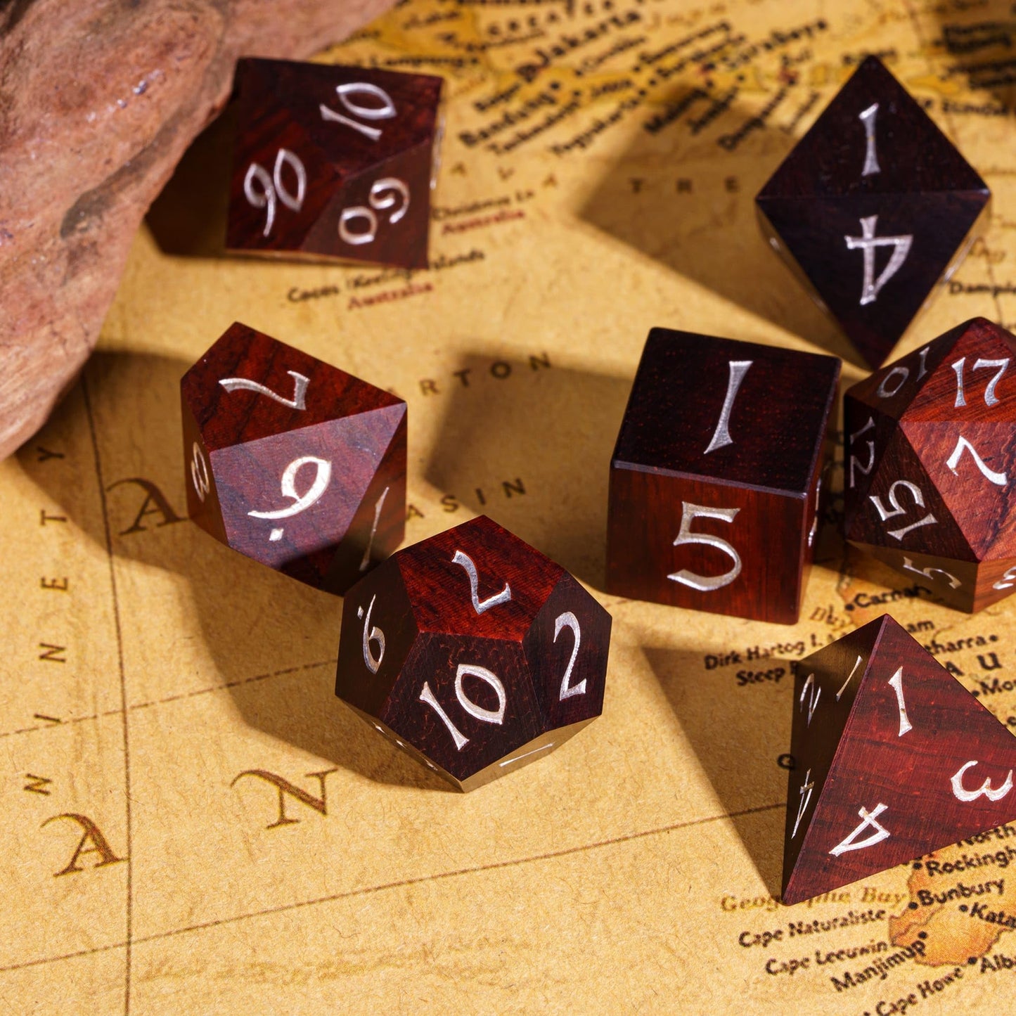 HDdais Wood DND Dice Set, Red Sandalwood Dice Natural Polyhedral Dice Set D&D with Metal Tin Box for MTG Dungeons and Dragons Ro