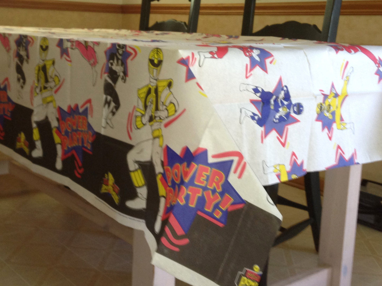 MIGHTY MORPHIN POWER RANGERS Party Decoration Paper Table Cover 54 x 89 1/2 (Officially Licensed Dated 1995)