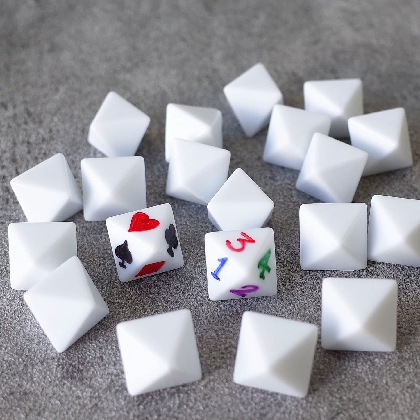 20 pcs D8 White Blank dice 21mm for Board Games, Teaching and DIY